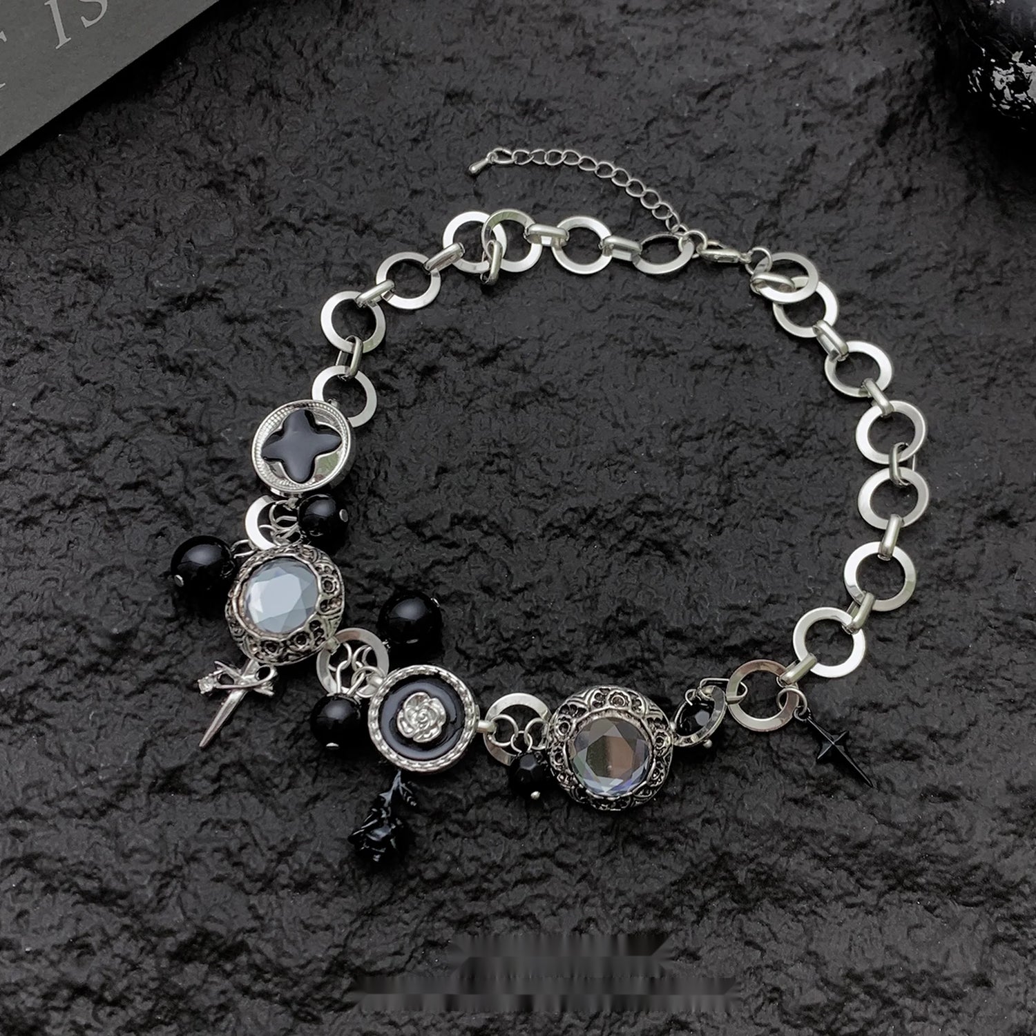 Accessories_Vintage_Dark_Rose_Chain_MISSTT