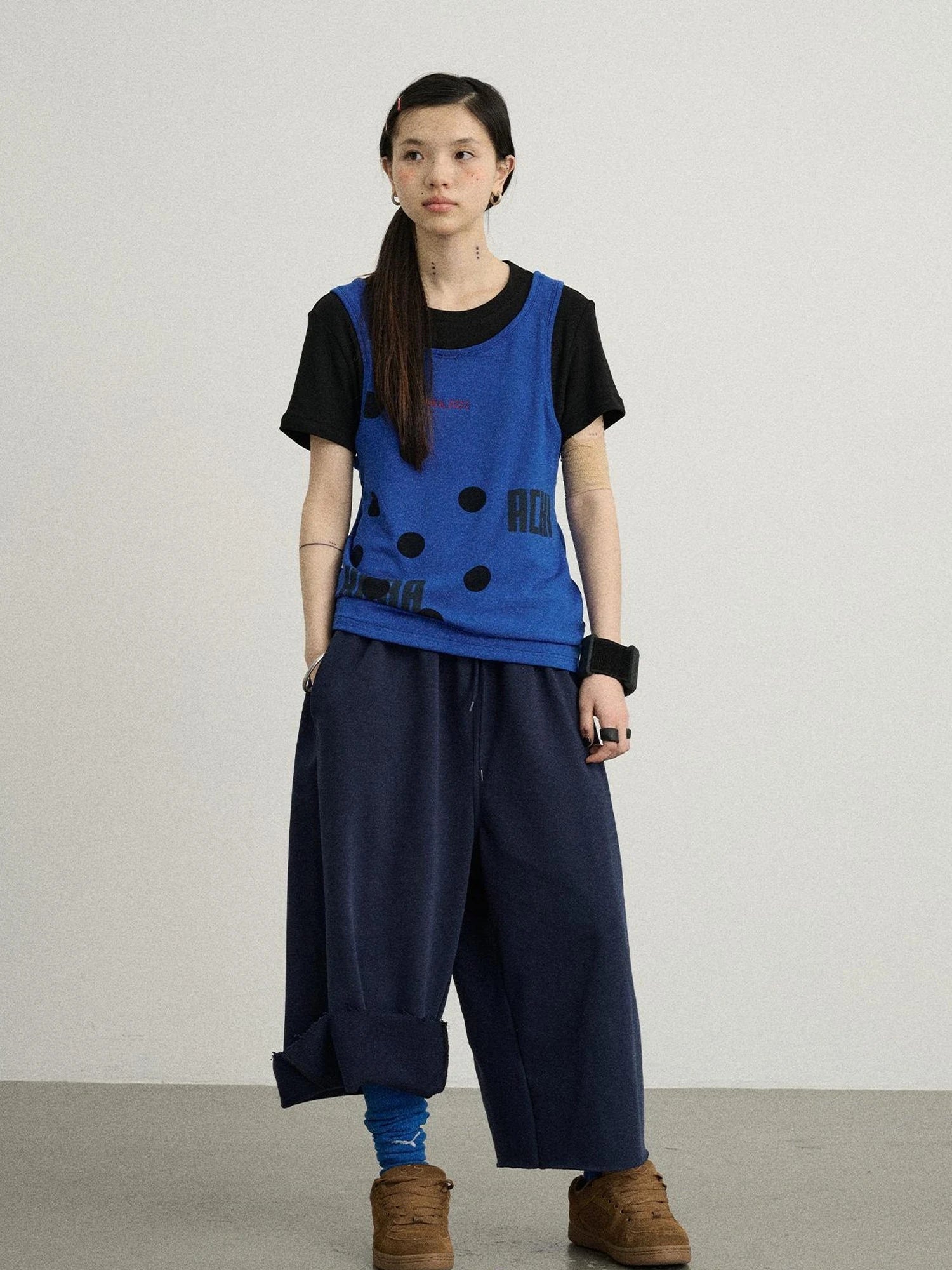 Achihara Distressed Hem Cargo Joggers