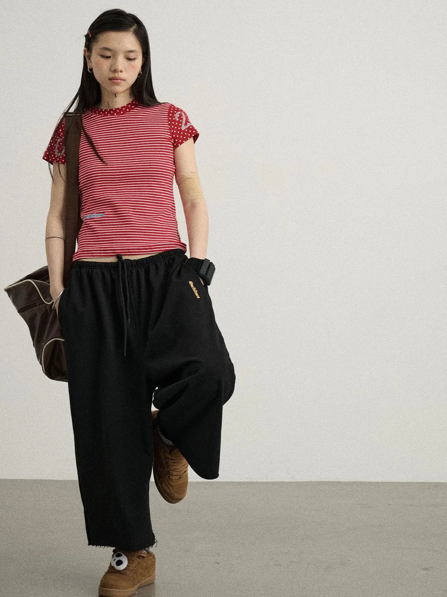 Achihara Distressed Hem Cargo Joggers
