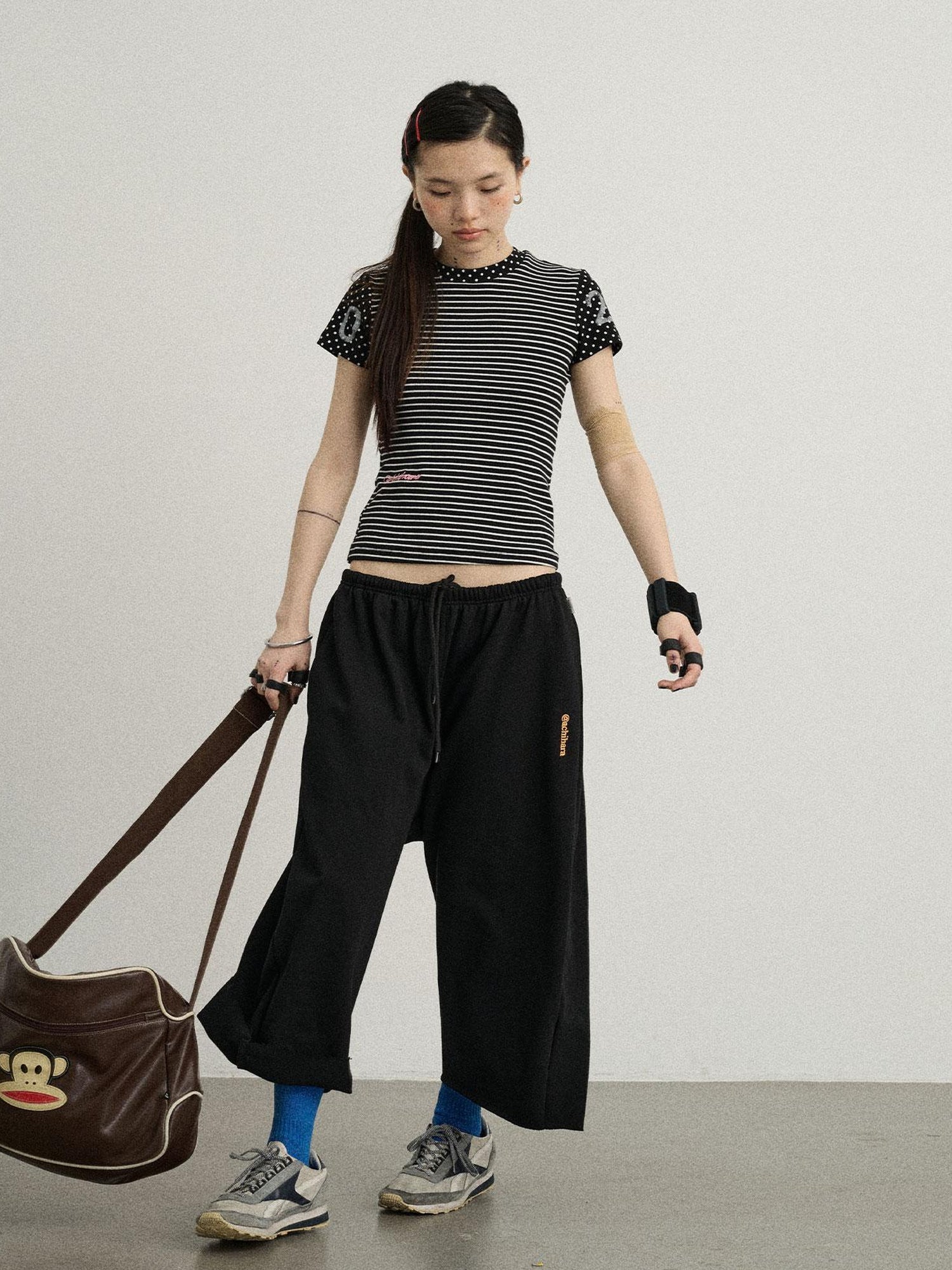 Achihara Achihara Distressed Hem Cargo Joggers