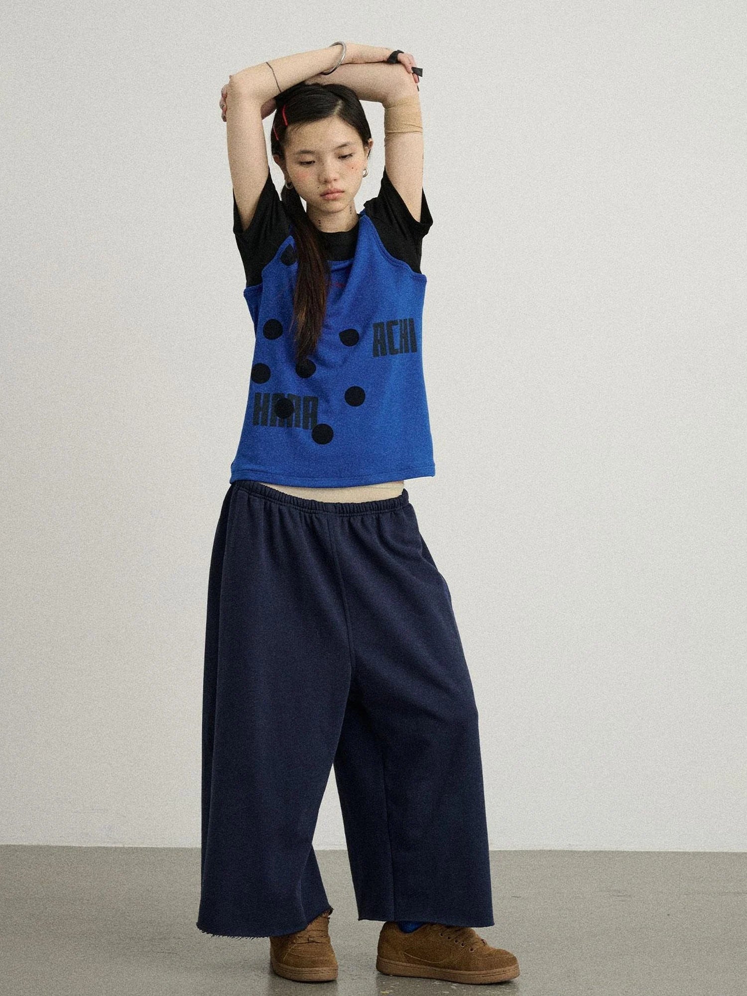 Achihara Distressed Hem Cargo Joggers