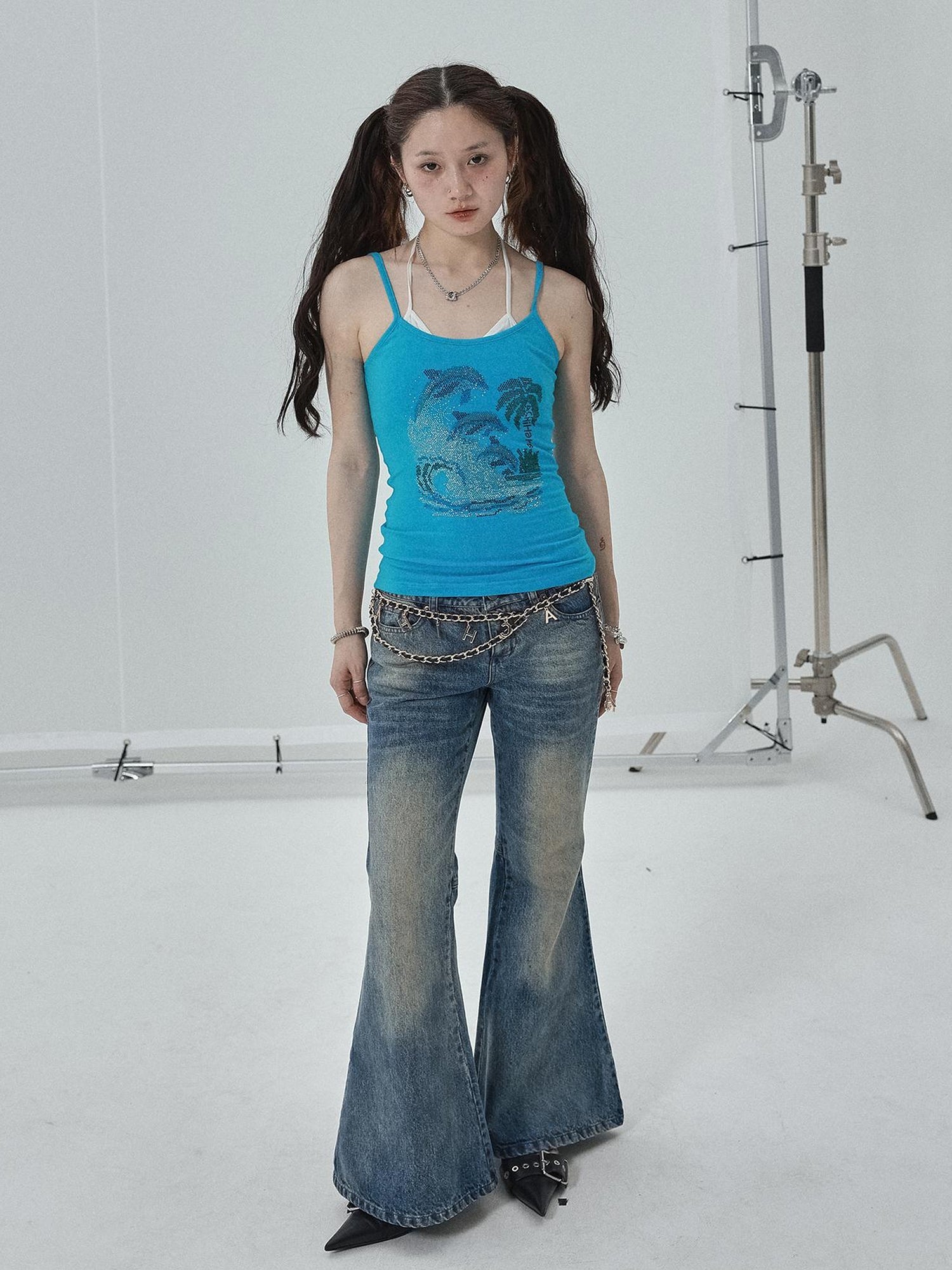 Achihara Achihara Low Rise Flared Wide Leg Jeans