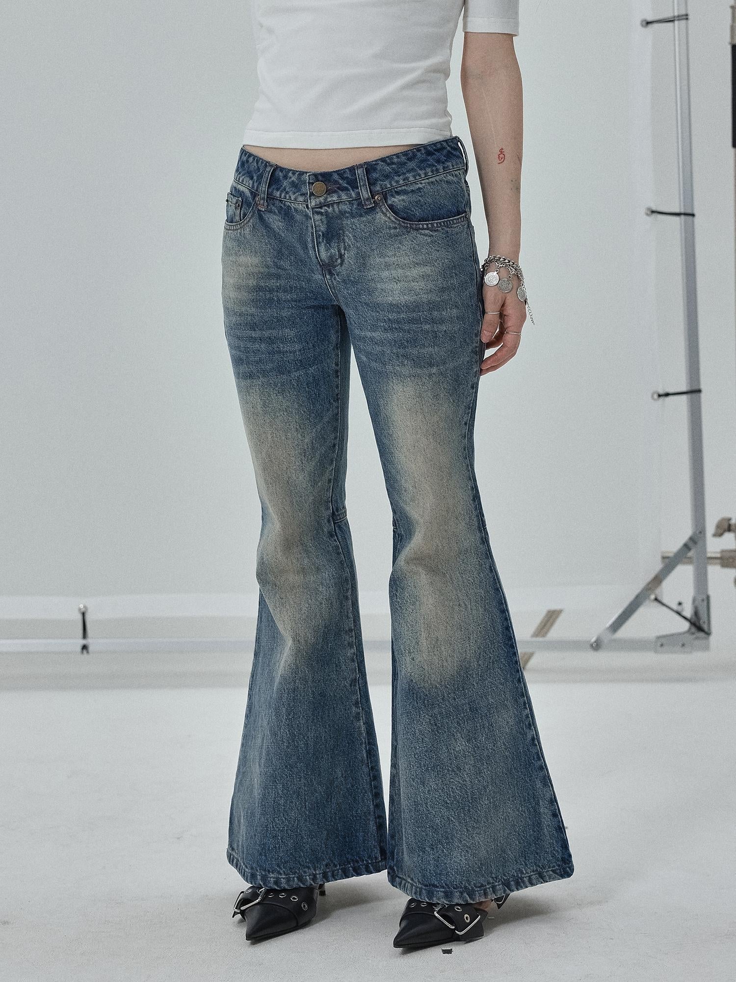 Achihara Achihara Low Rise Flared Wide Leg Jeans