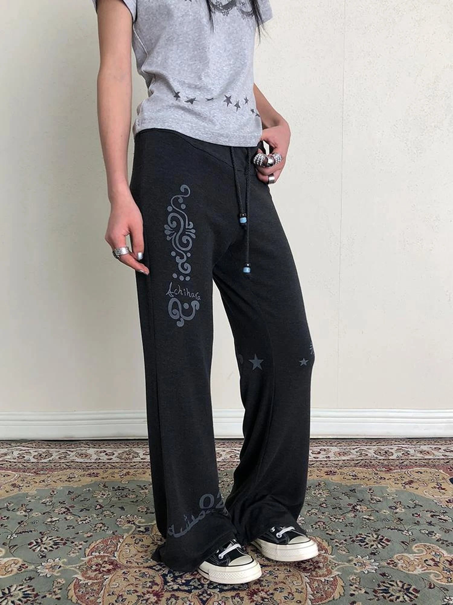 Achihara Rabbit Fit Flared Trousers