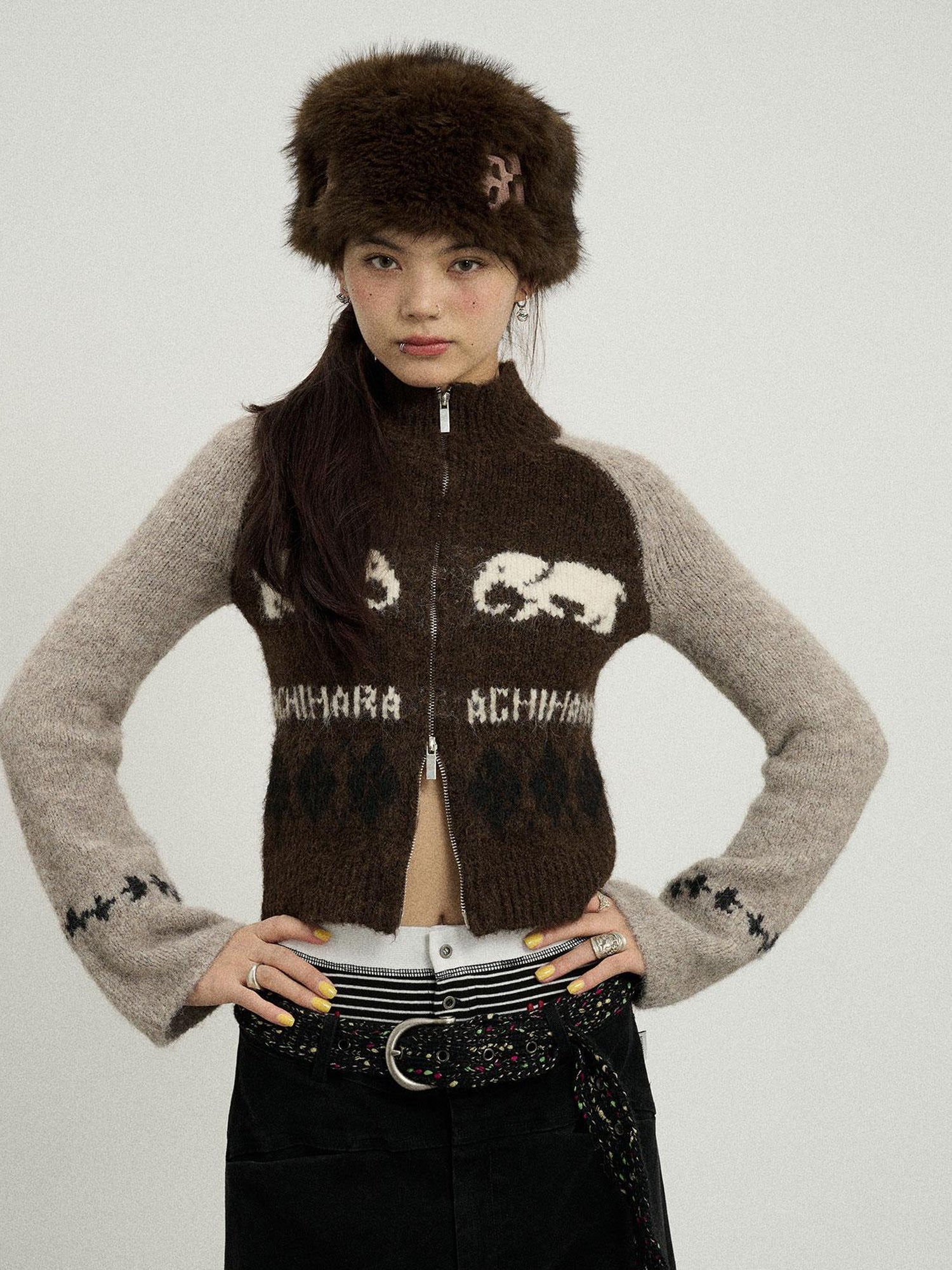 Achihara Babar Story Alpaca Knit Sweater