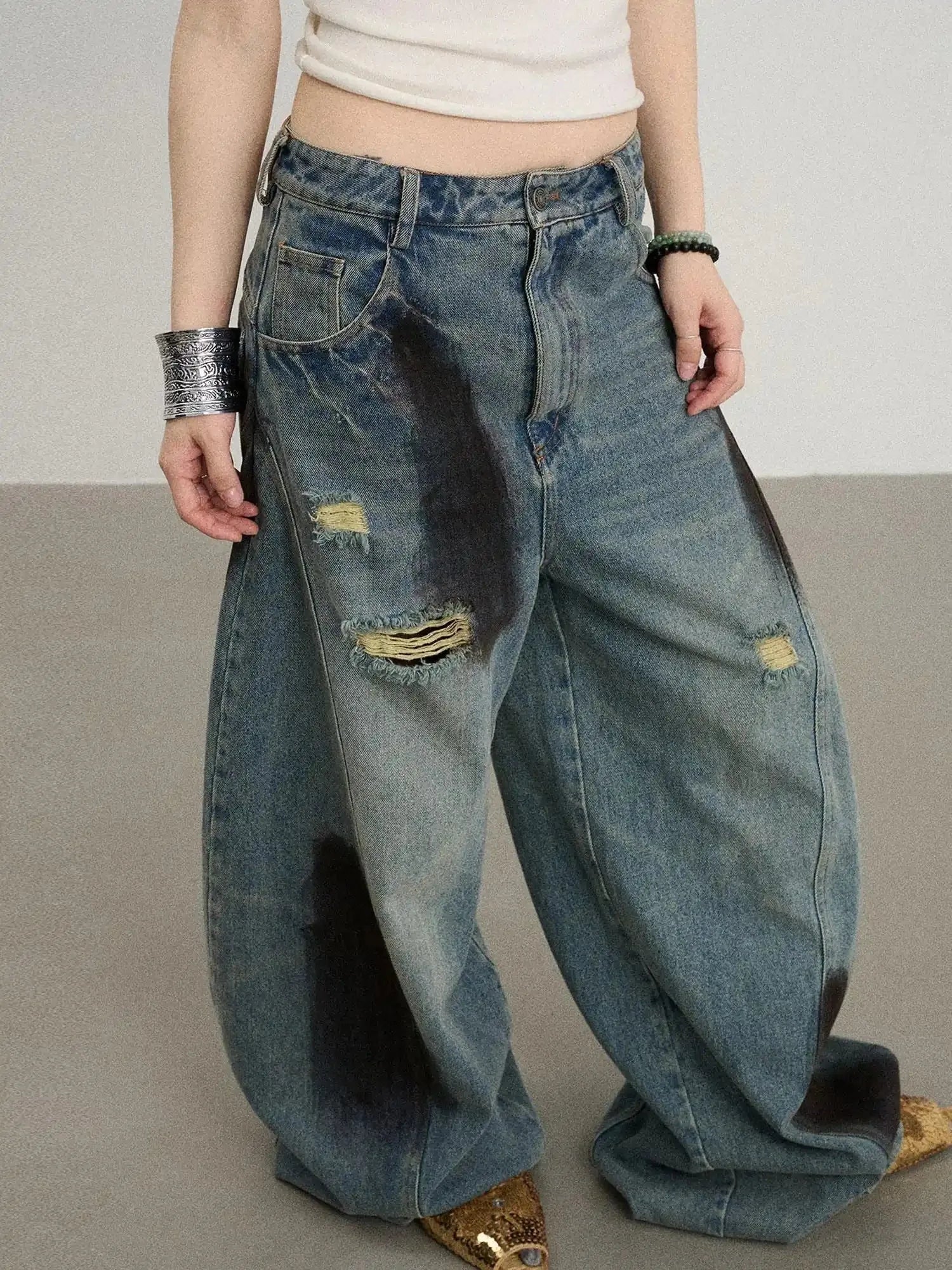 Banana-Cut Wide Leg Denim Pants