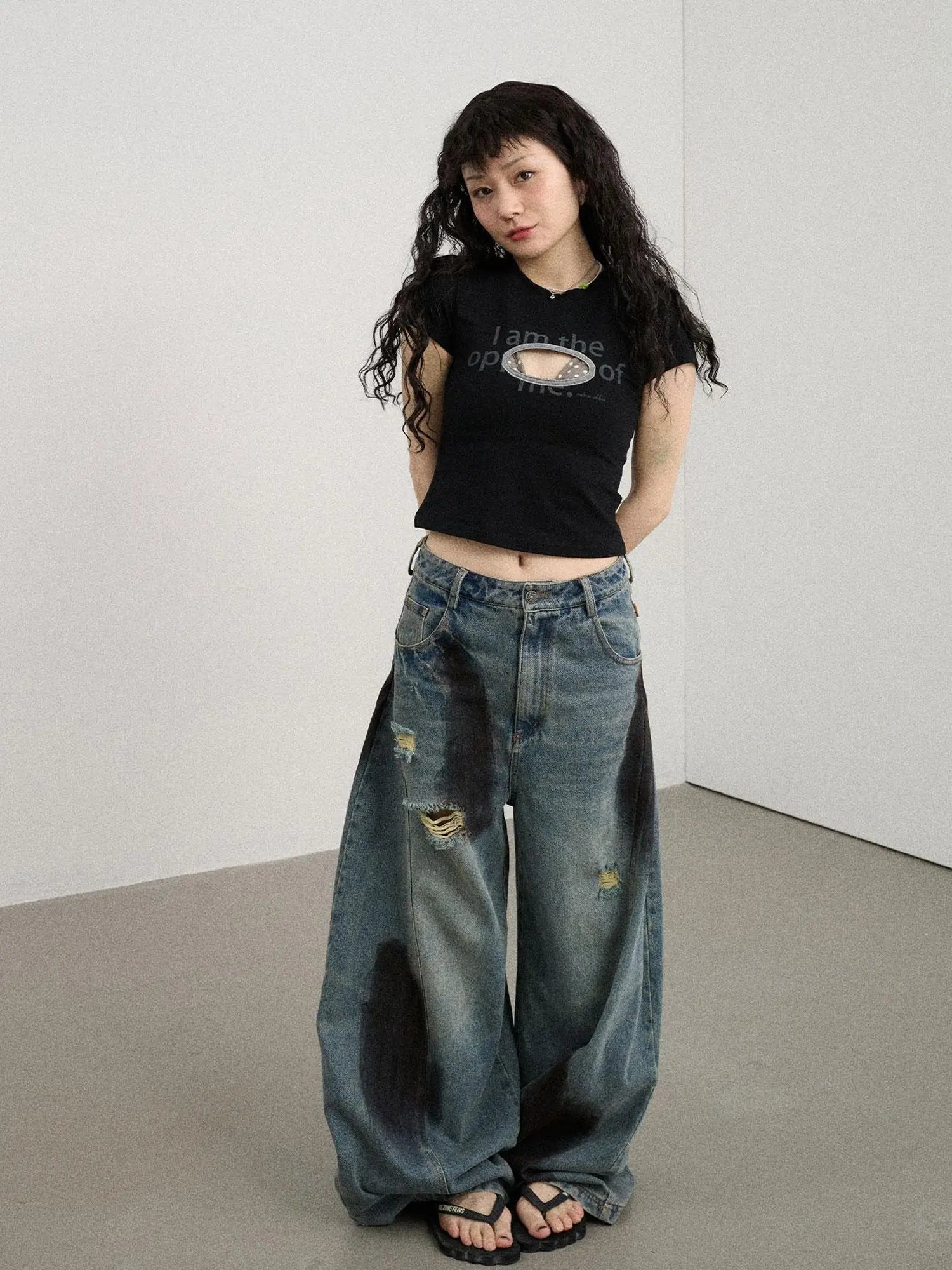 Banana-Cut Wide Leg Denim Pants