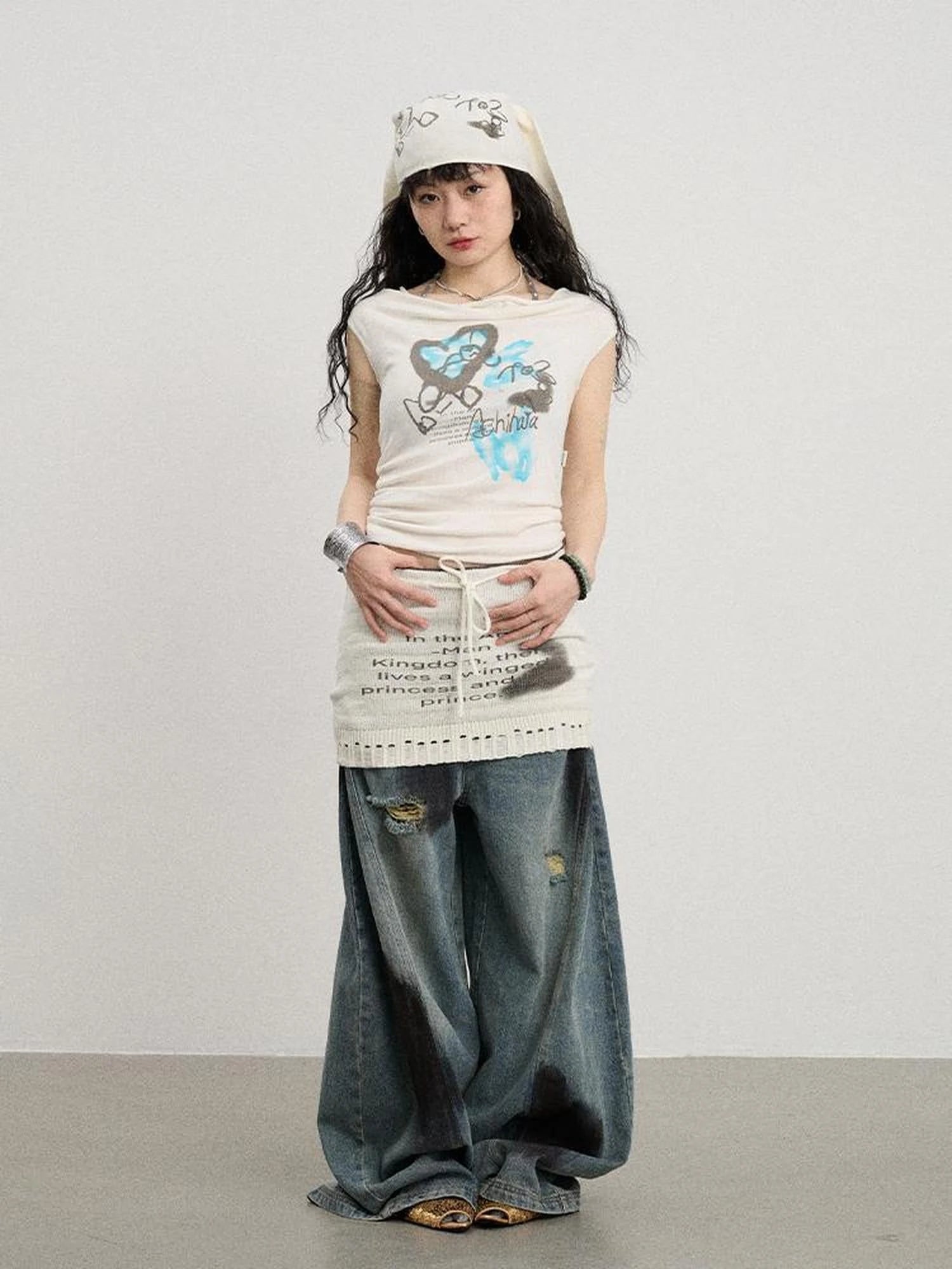 Banana-Cut Wide Leg Denim Pants