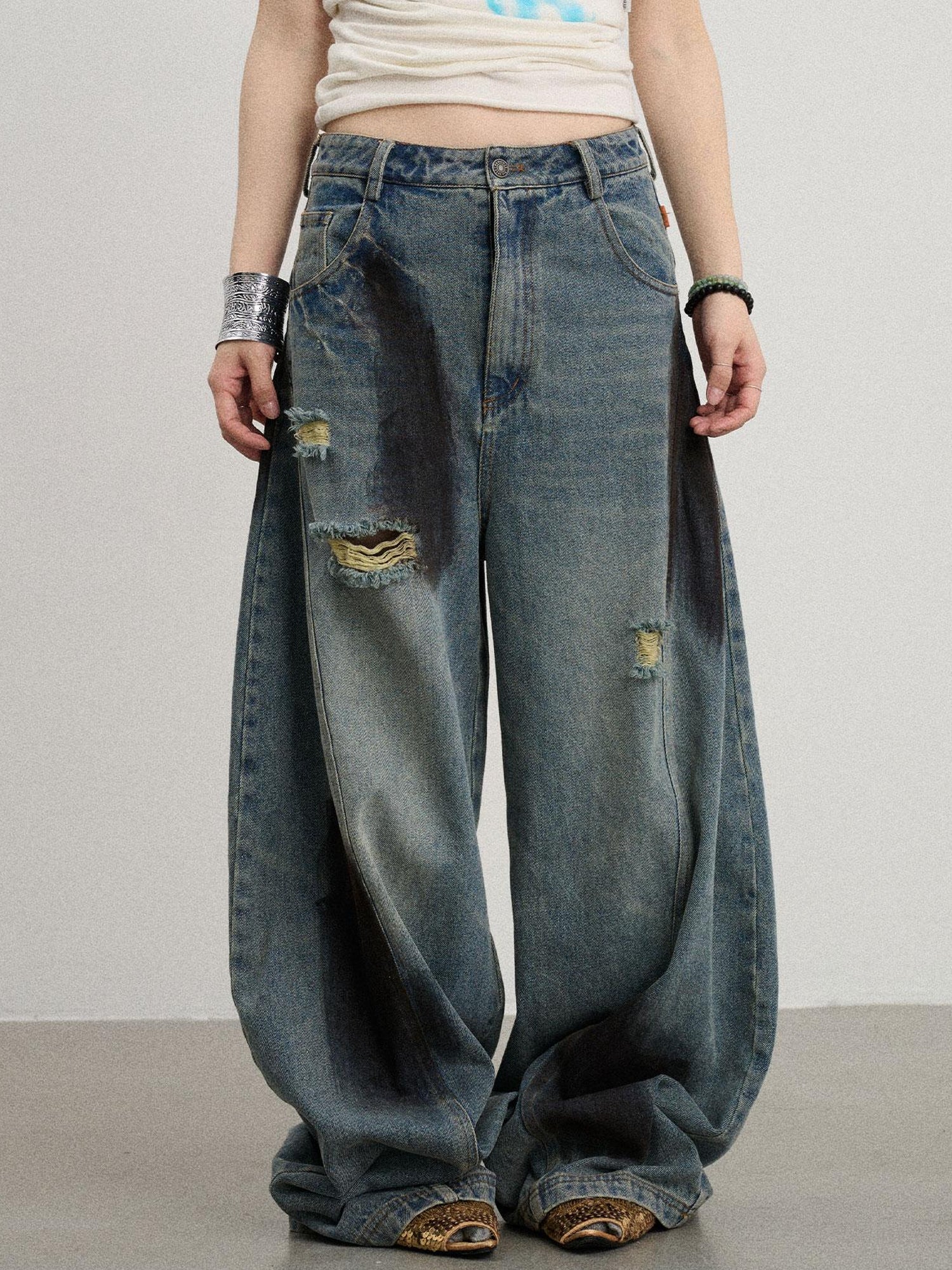 Achihara Banana-Cut Wide Leg Denim Pants
