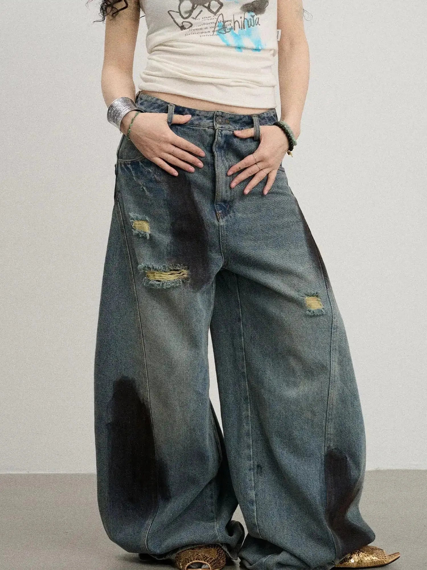 Banana-Cut Wide Leg Denim Pants