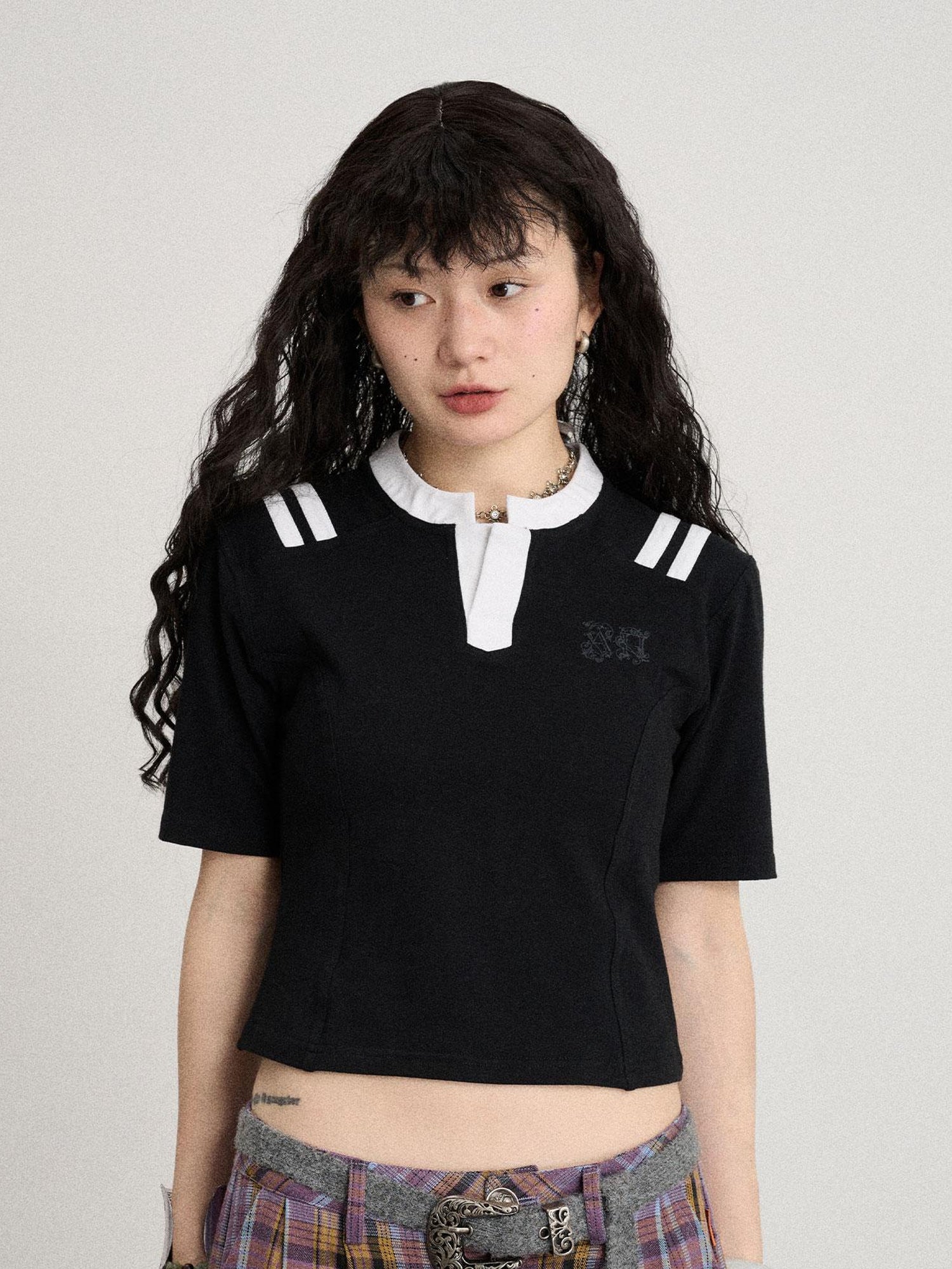 Achihara Baroque Football Tee For Women V-Neck T-Shirt Long-Sleeve