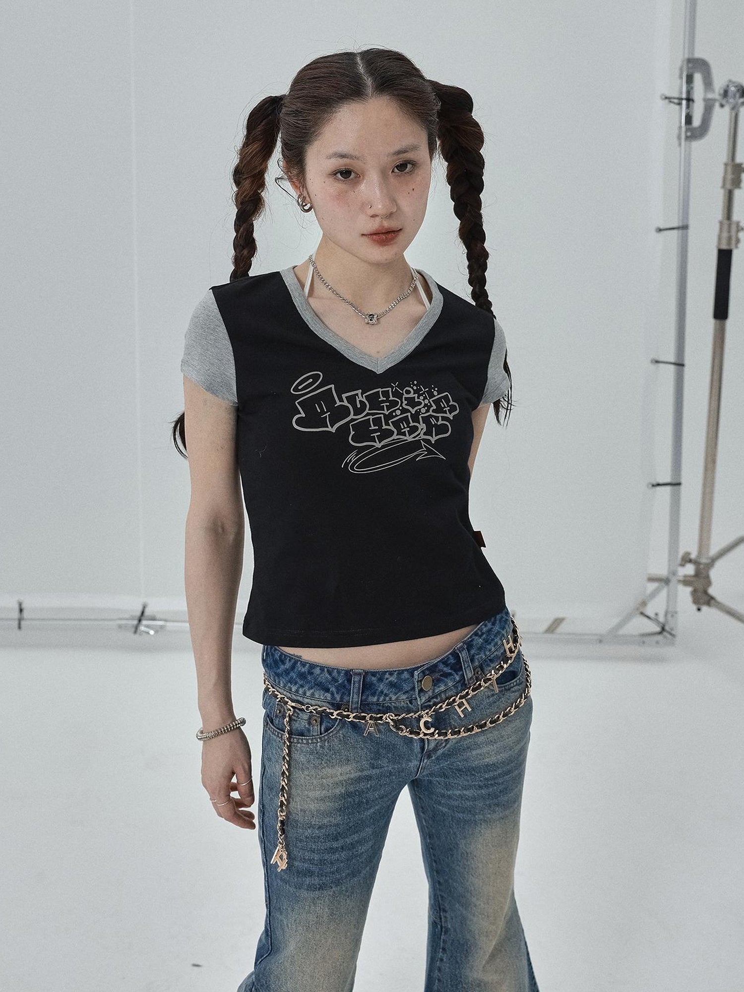 Achihara Black Contrast Collar Cropped Tee