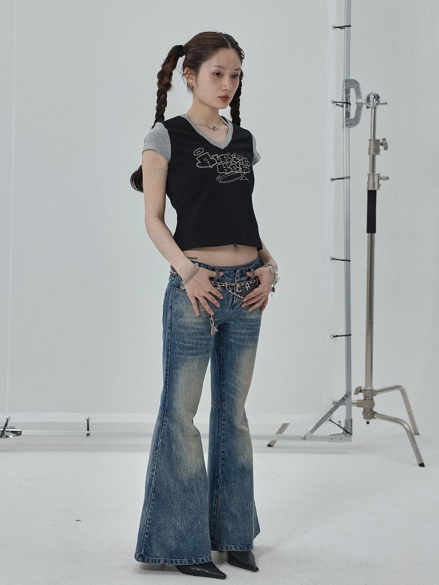 Achihara Black Contrast Collar Cropped Tee