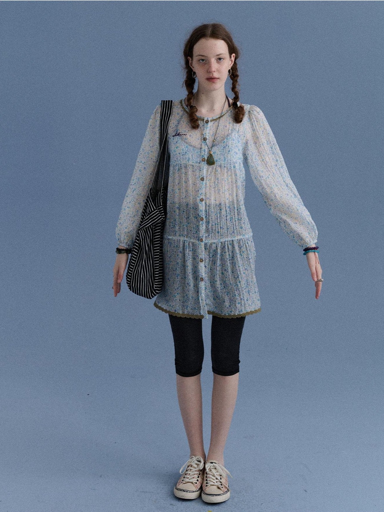 Achihara Blue Floral Lettuce Edge Ruched Women&