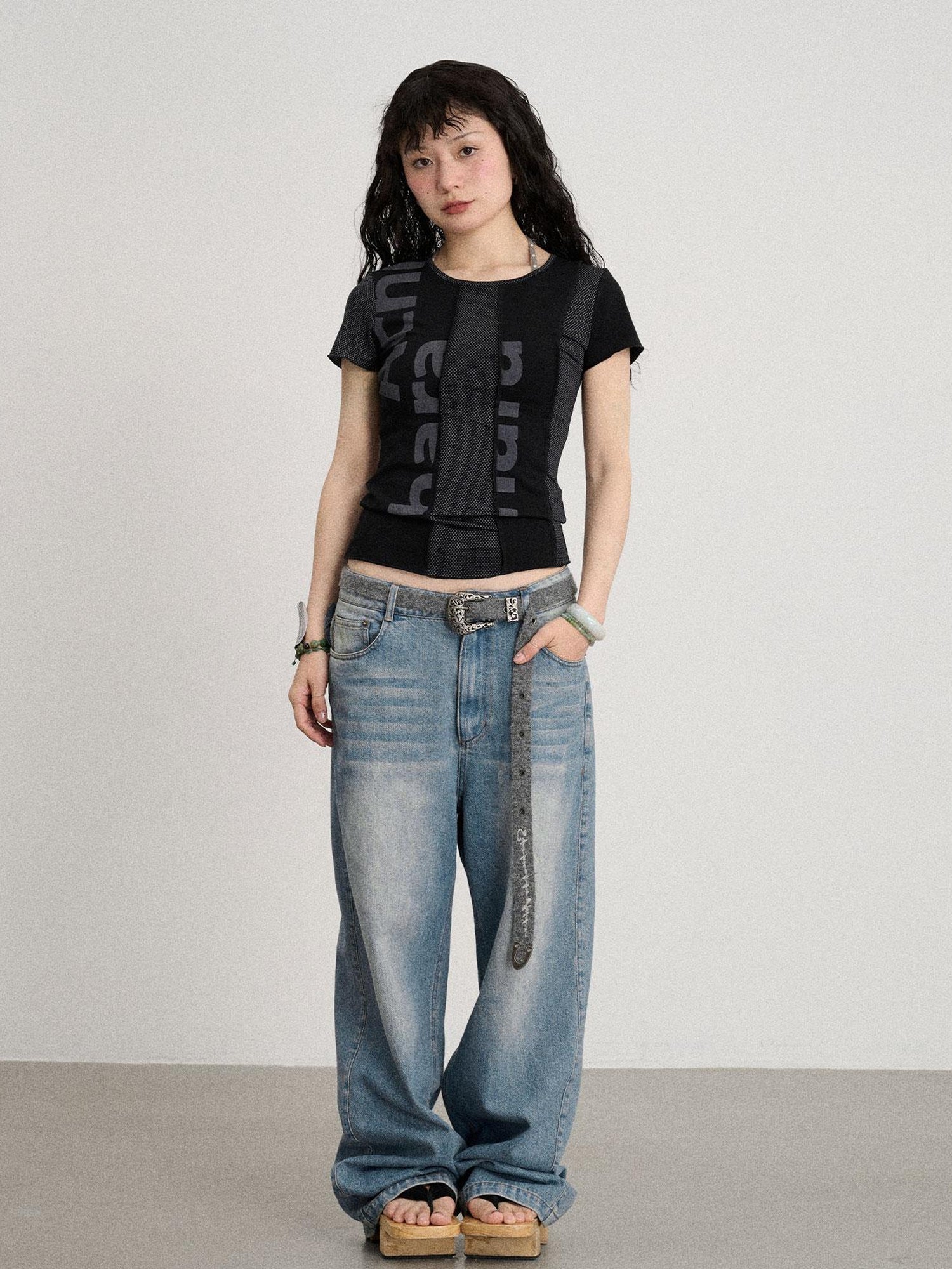 Achihara Breathable Split Knit Summer Tee