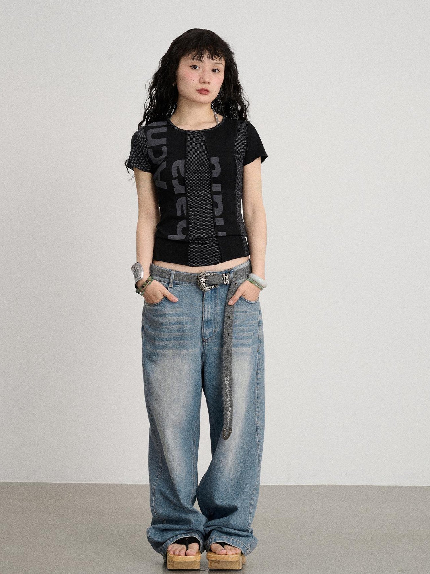 Achihara Breathable Split Knit Summer Tee