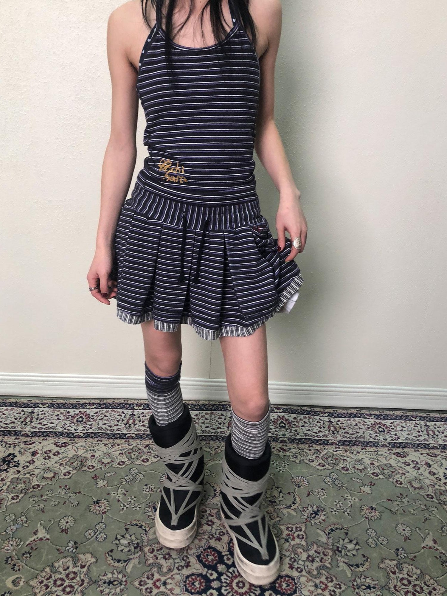 Achihara Breton Star Spot Pleated Mini Skirt Stretch Knit A Line