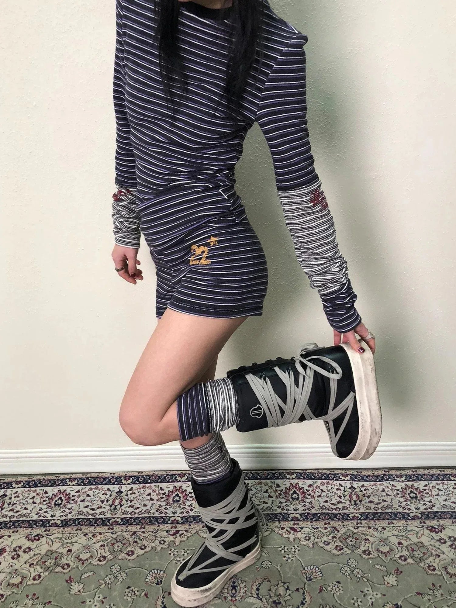 Brittany Star Spot Shorts V Neck T Shirt Long Sleeve