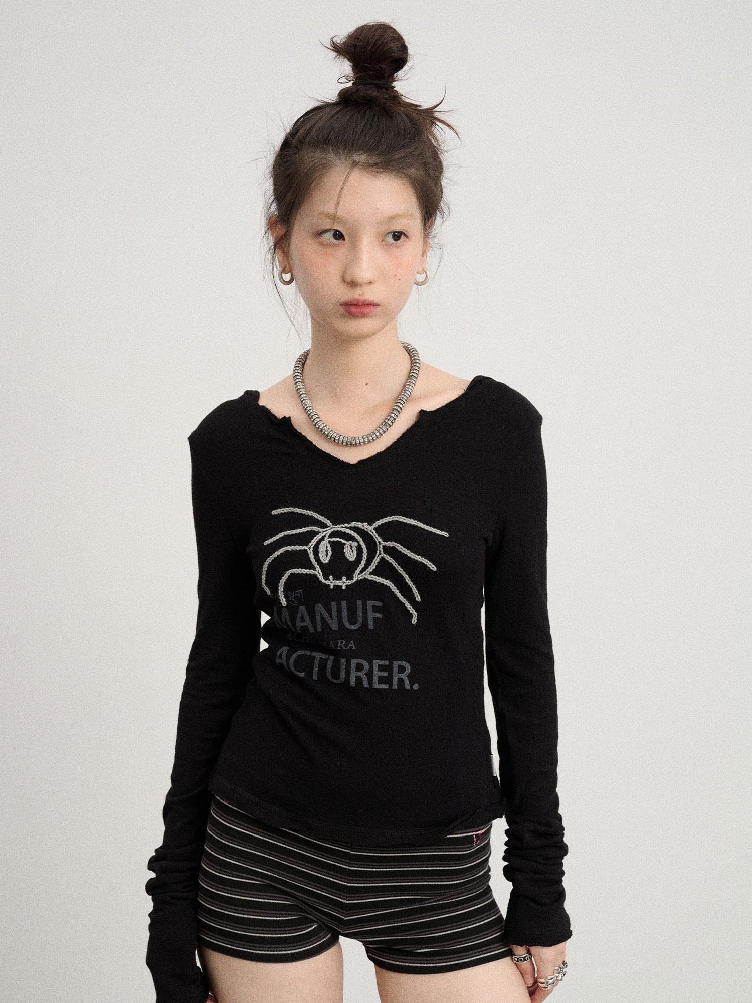 Achihara Chaos Spider Knit Tee V-Neck T-Shirt Long-Sleeve