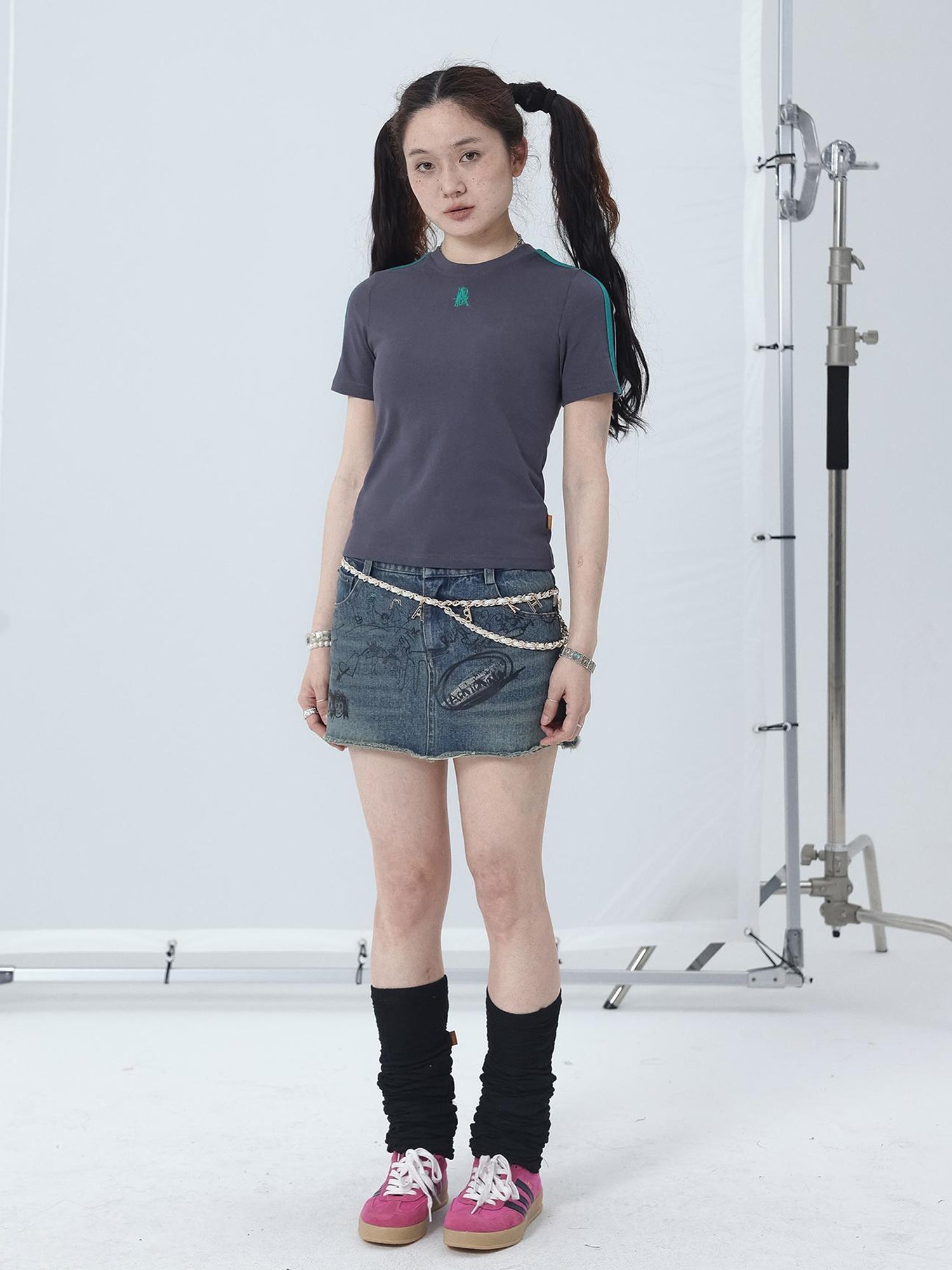 Achihara Colorful Cowhide Candy Two Tone Short Sleeve Tee
