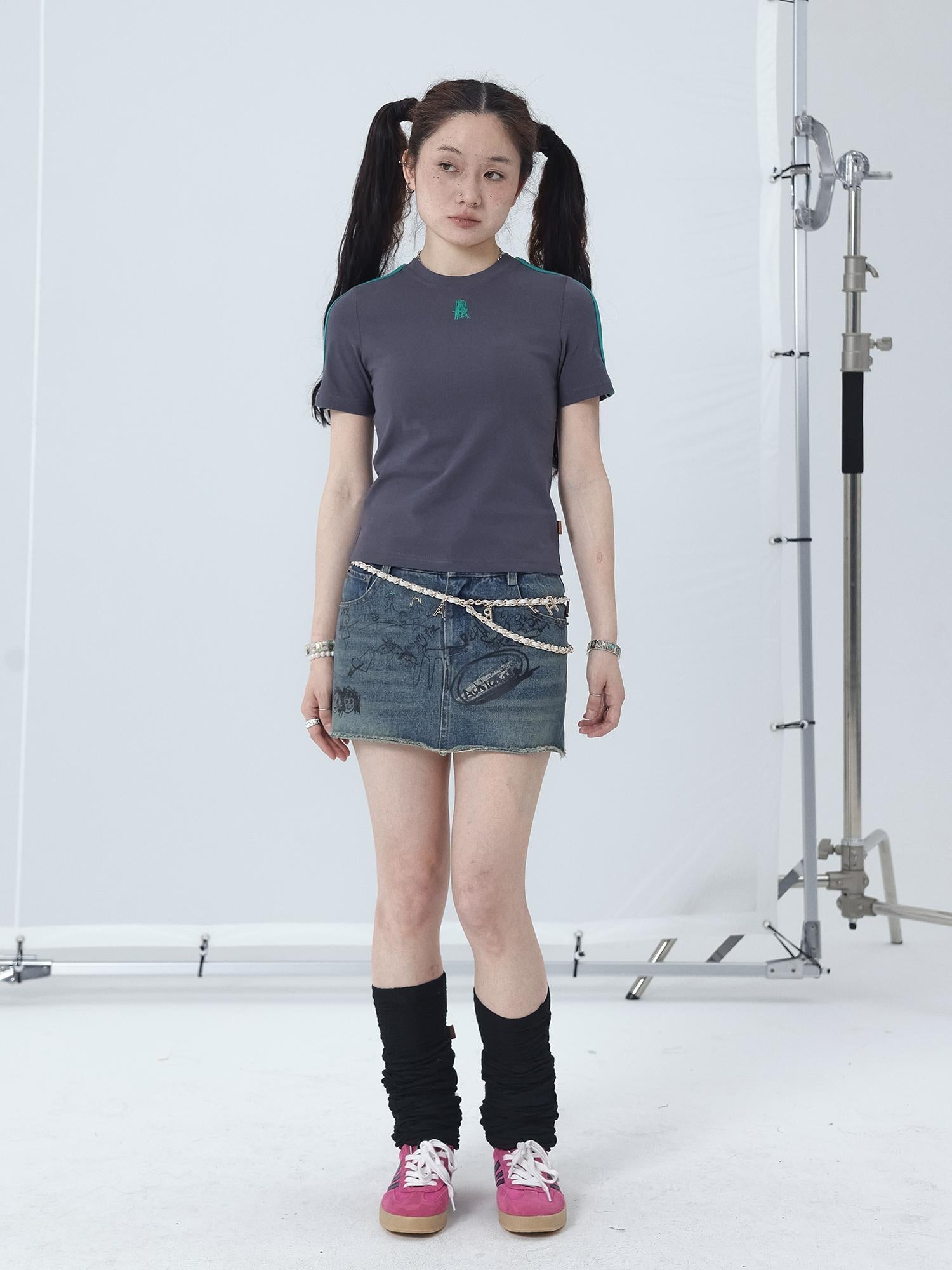 Achihara Colorful Cowhide Candy Two Tone Short Sleeve Tee