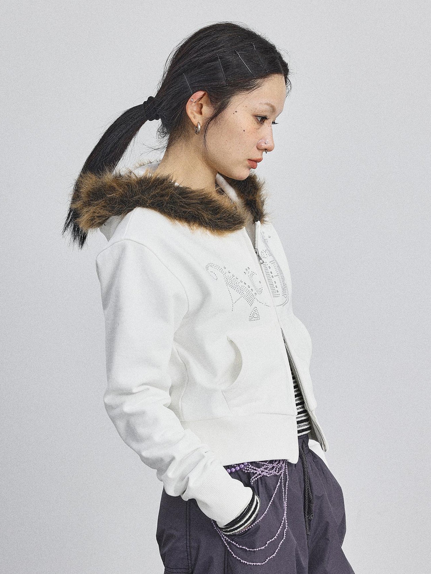 Achihara Cozy Fluffy Cropped Sweatshirt