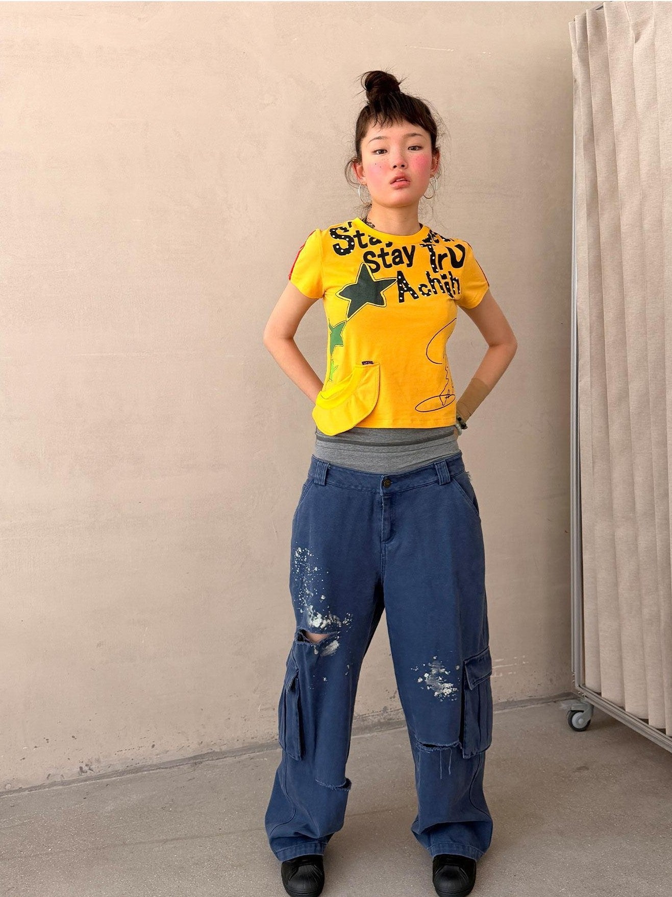 Achihara Cropped Letter Print Vintage Slim Crew Neck Women&