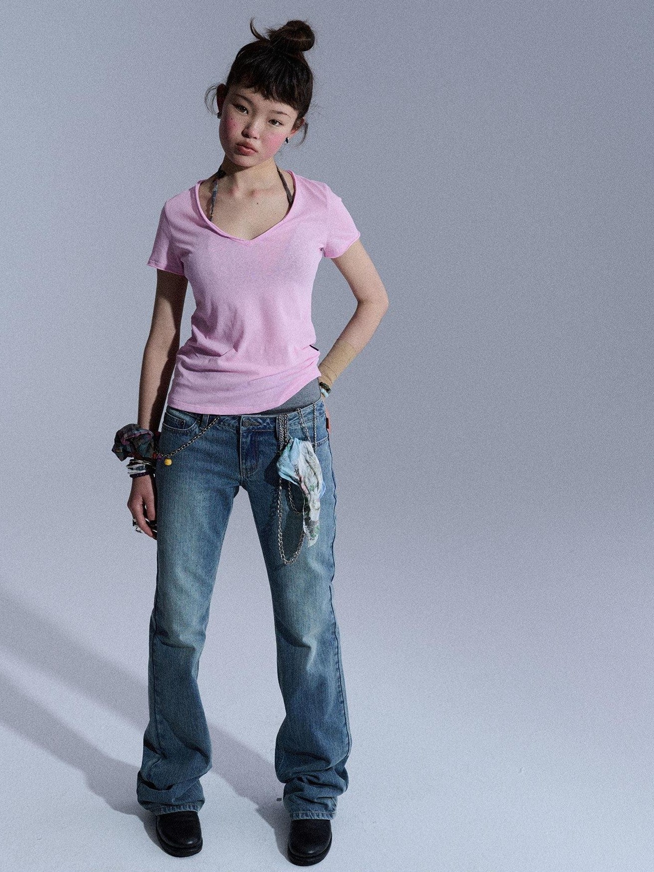 Achihara Cropped Raw Hem V-neck Slim Fit Women&