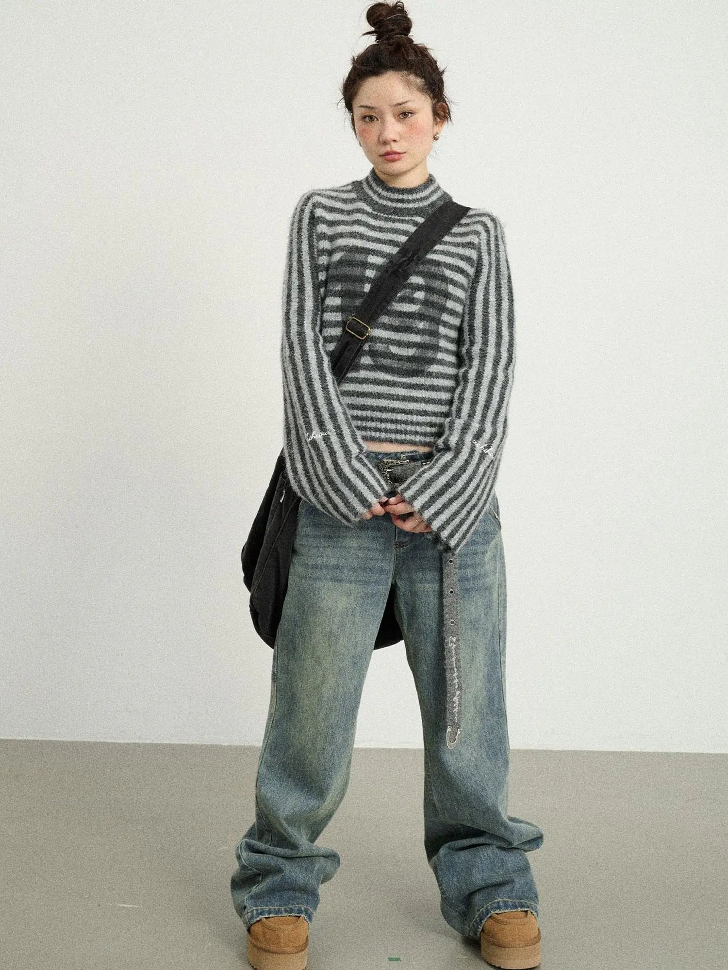 Dadaist Stripe Knit Sweater V-Neck T-Shirt Long-Sleeve