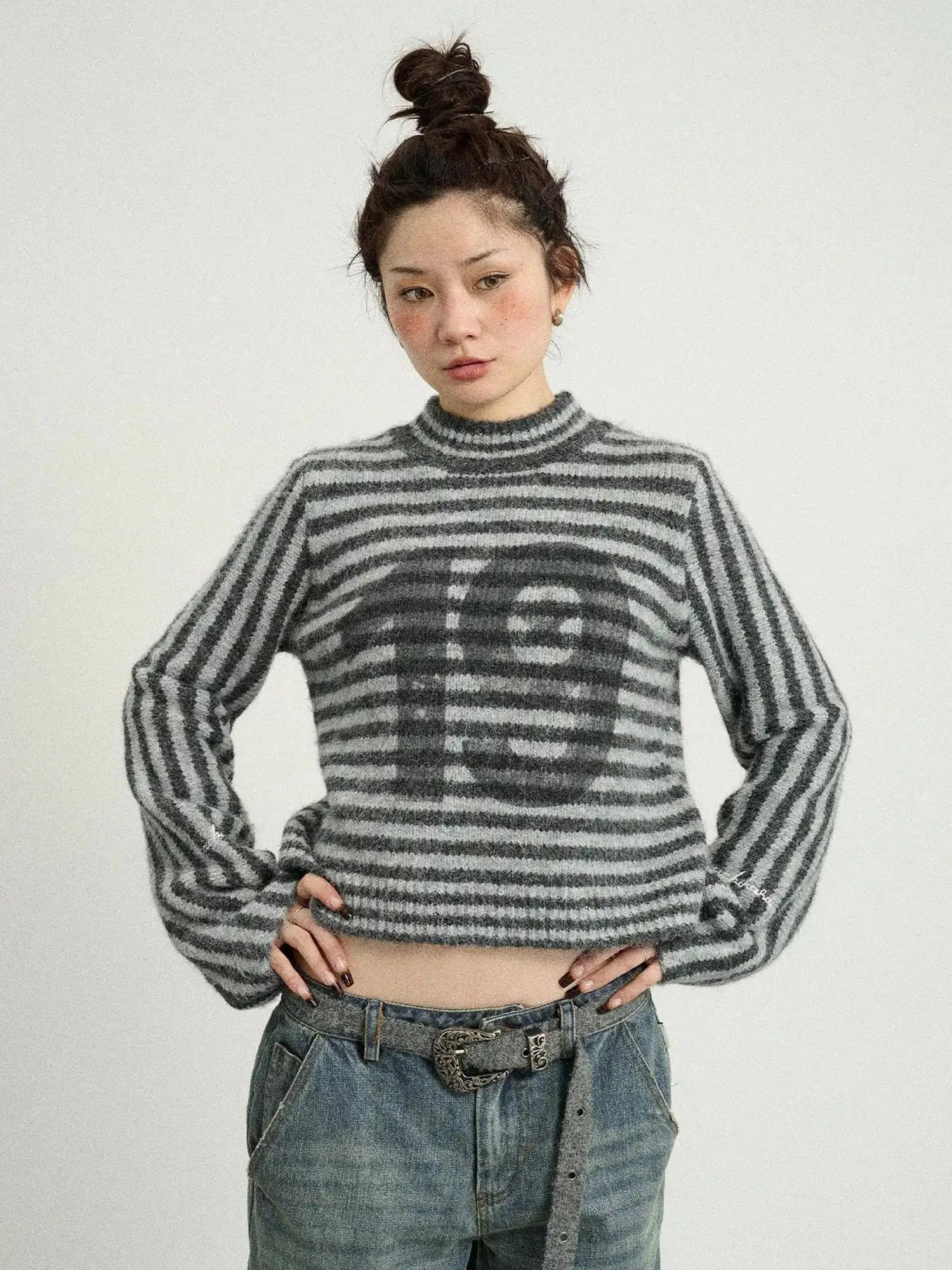 Dadaist Stripe Knit Sweater V-Neck T-Shirt Long-Sleeve