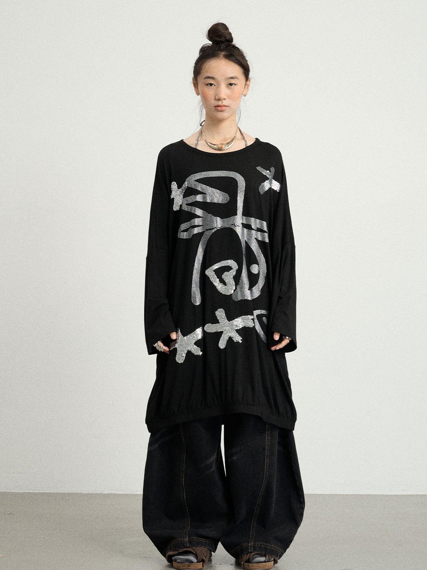 Achihara Dancing Bobo Monster Glitter Loose Tee