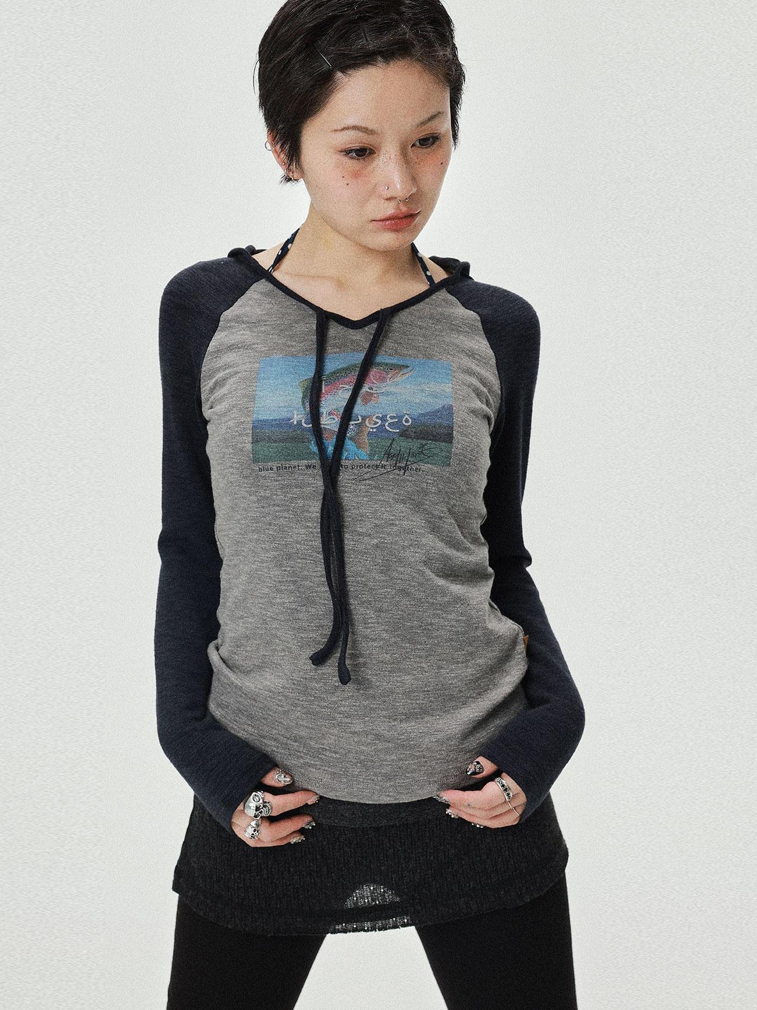 Achihara Devil Betta Earth Print Drop Shoulder Tee