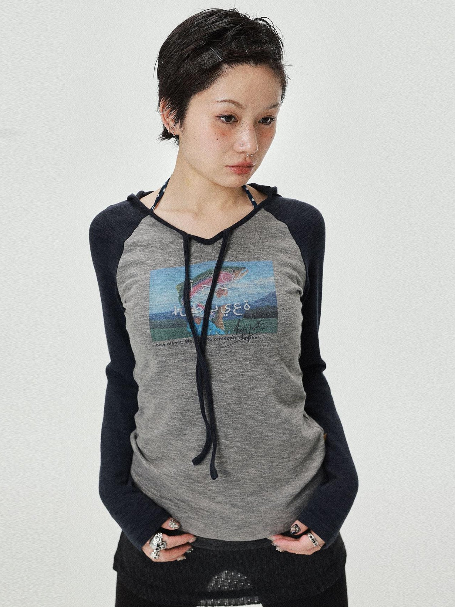 Achihara Devil Betta Earth Print Drop Shoulder Tee