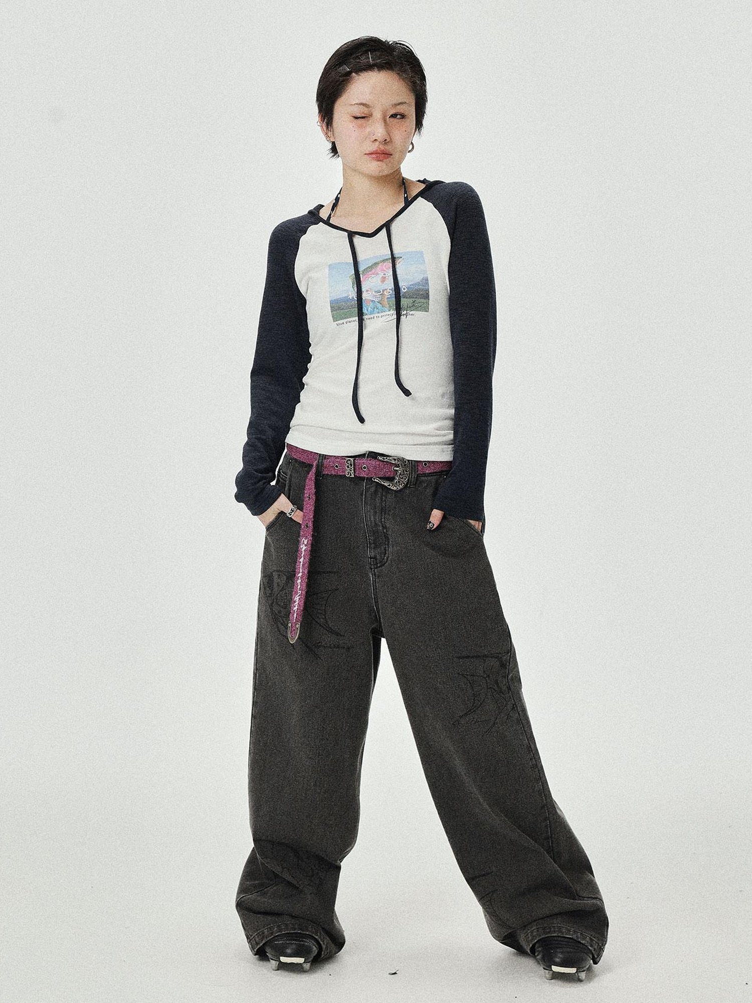 Achihara Devil Betta Earth Print Drop Shoulder Tee