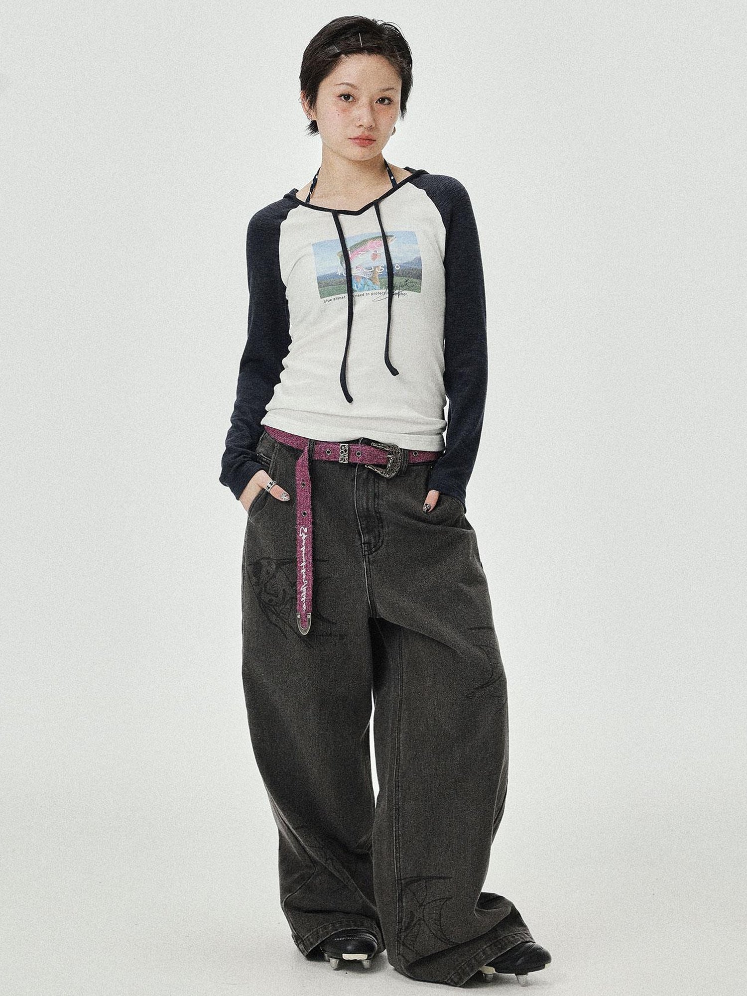 Achihara Devil Betta Earth Print Drop Shoulder Tee