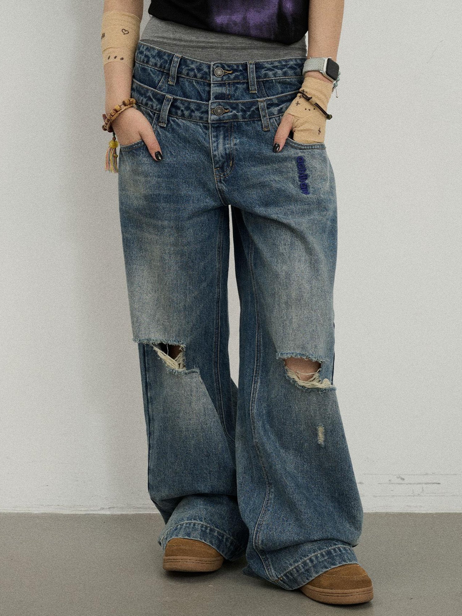 Achihara Double-Decker Distressed Jeans