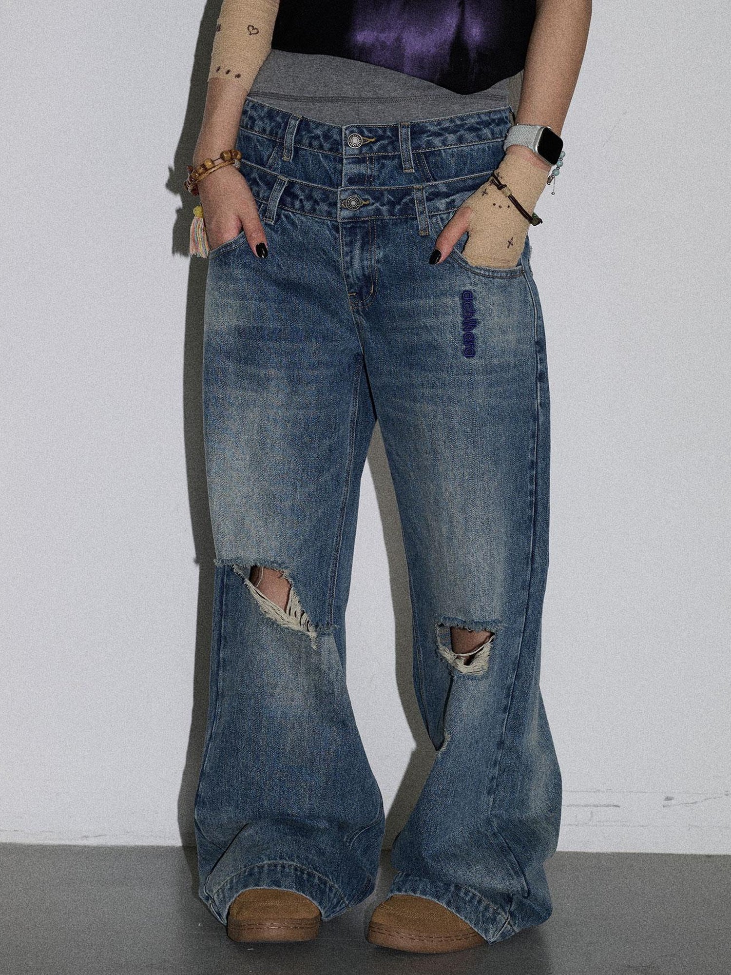 Achihara Double-Decker Distressed Jeans