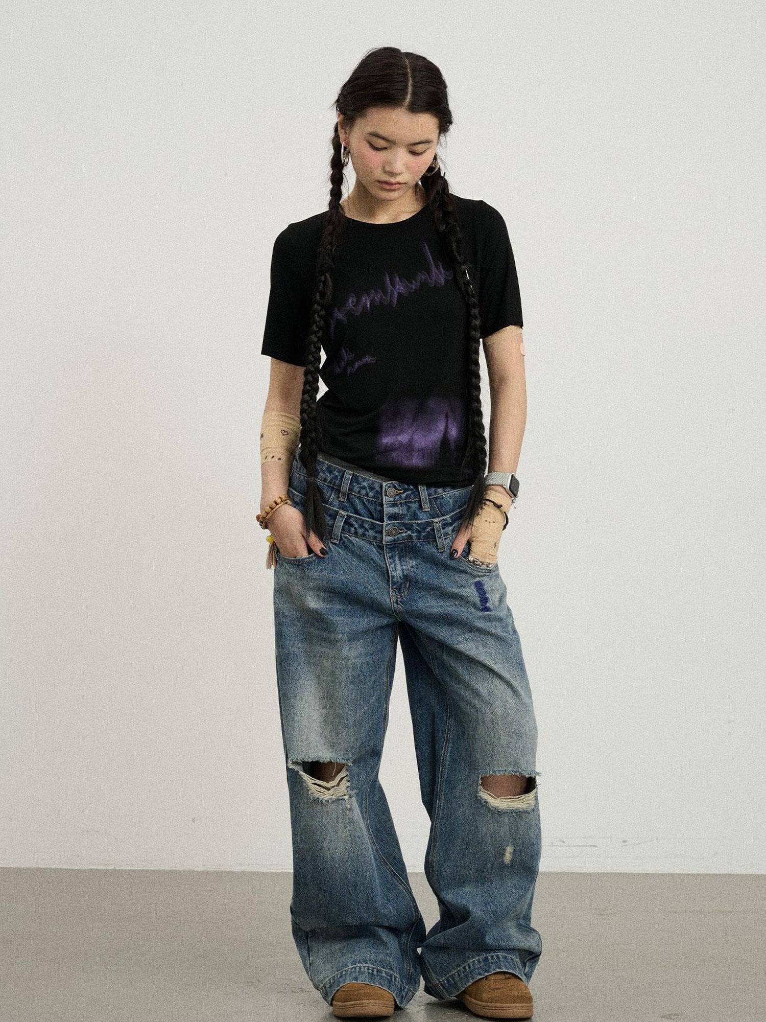 Achihara Double-Decker Distressed Jeans