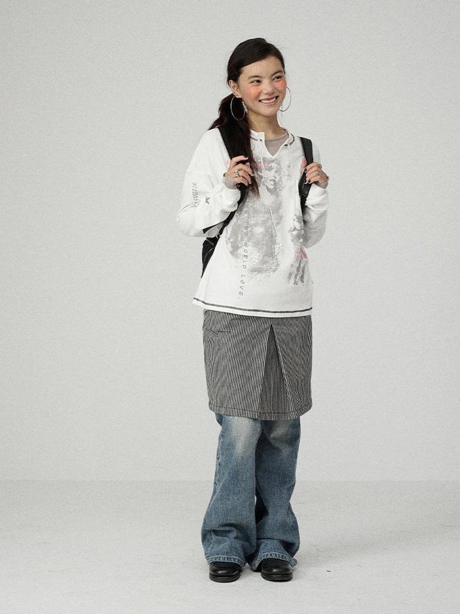 Achihara Edgy Punk Loose Fit Long Sleeve Women Crew Neck Graphic Viscose Cotton T-Shirt