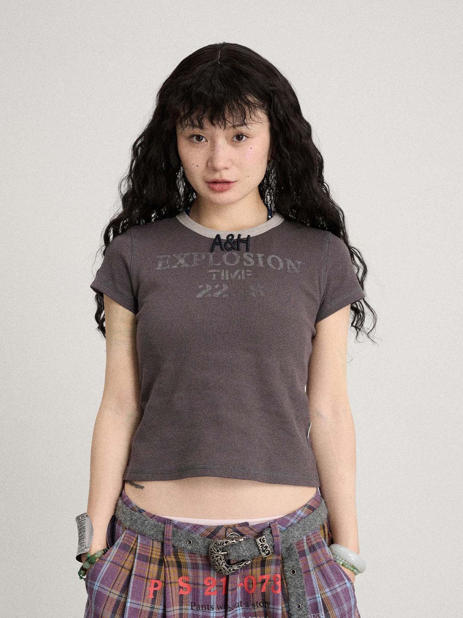 Achihara Explosion Color Block Ribbed Lettering Tee