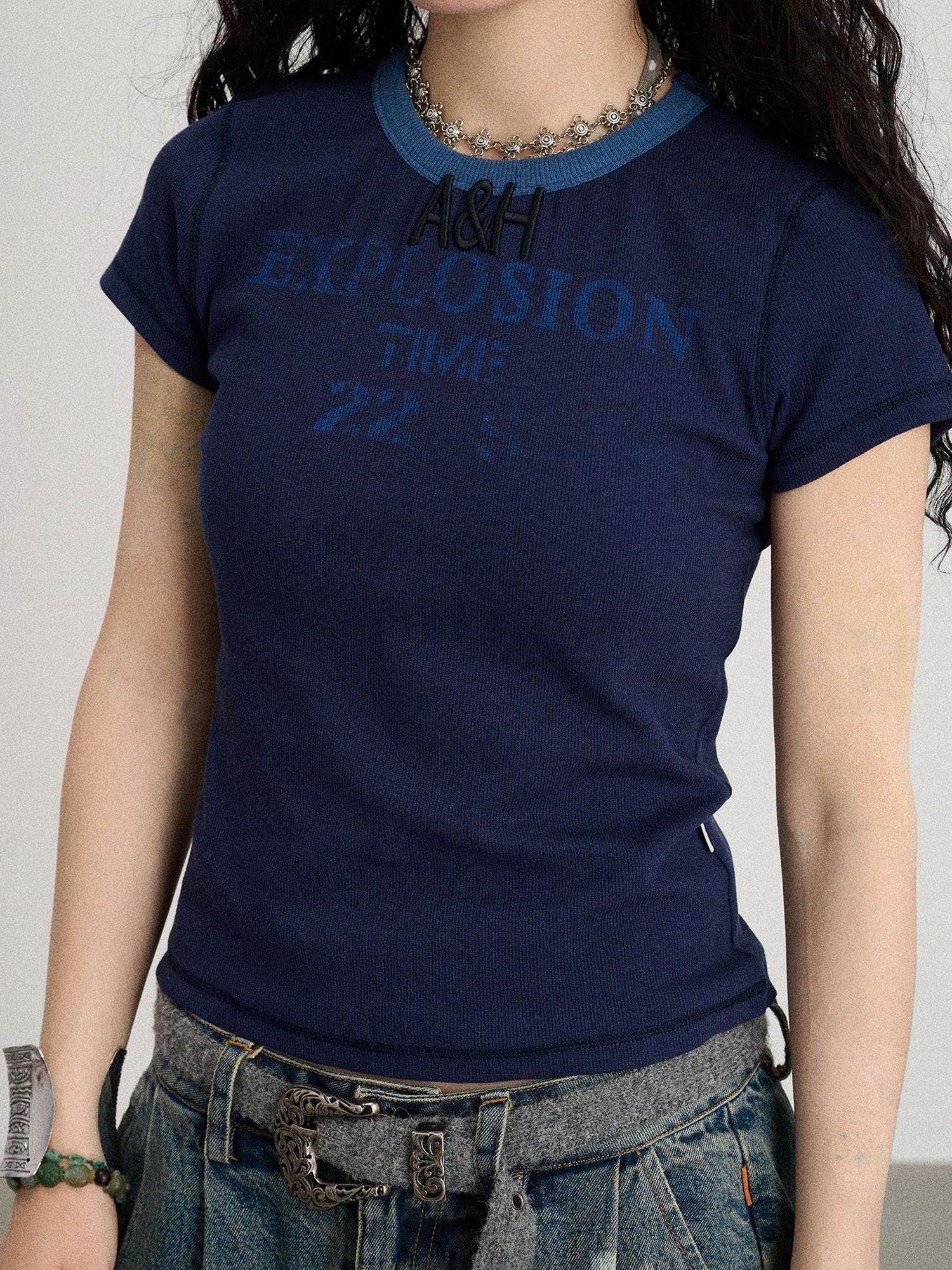 Achihara Explosion Color Block Ribbed Lettering Tee