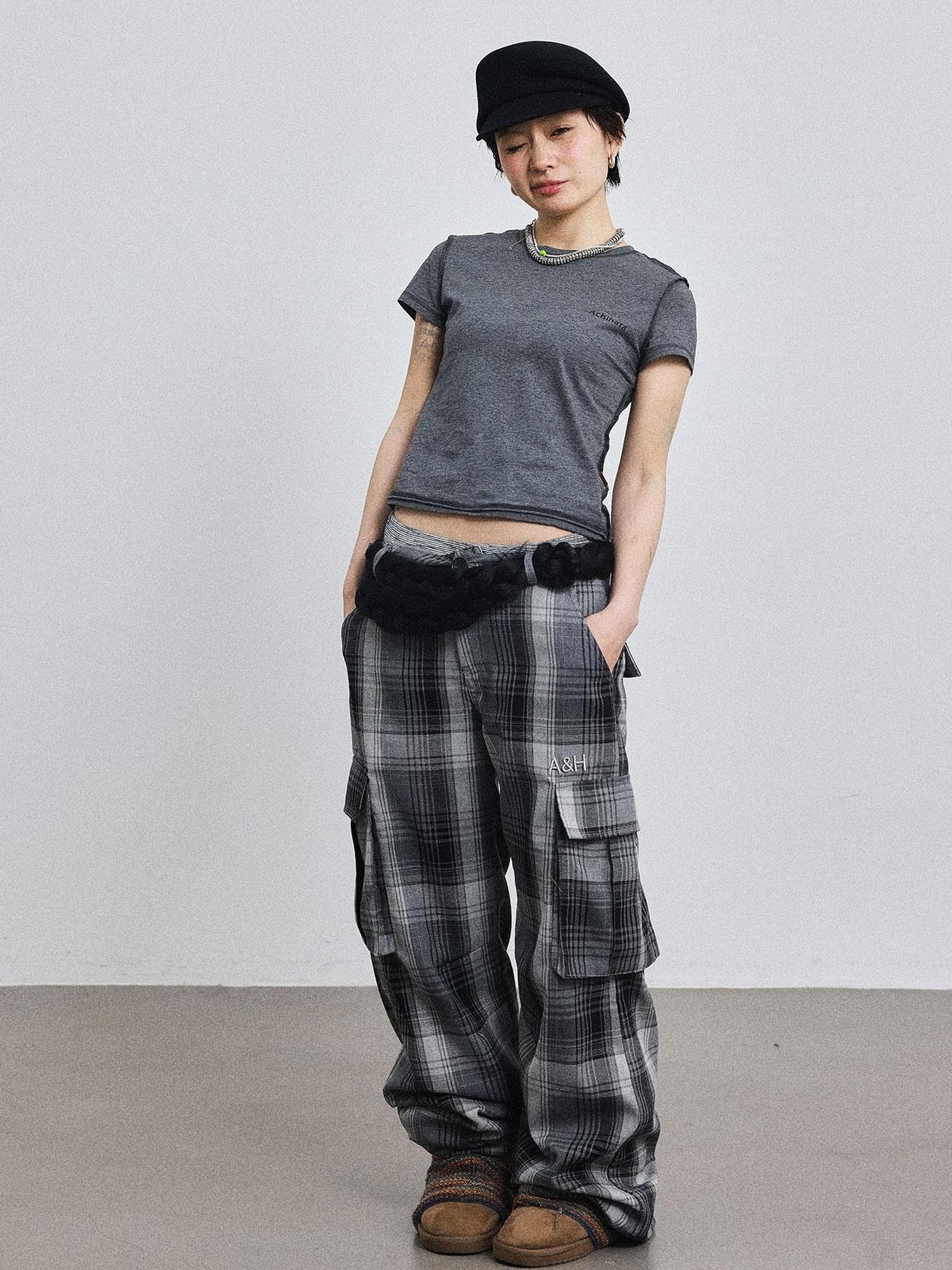Achihara Fiona Cropped Tee Shameless Inspired Summer Top V-Neck T-Shirt Long-Sleeve