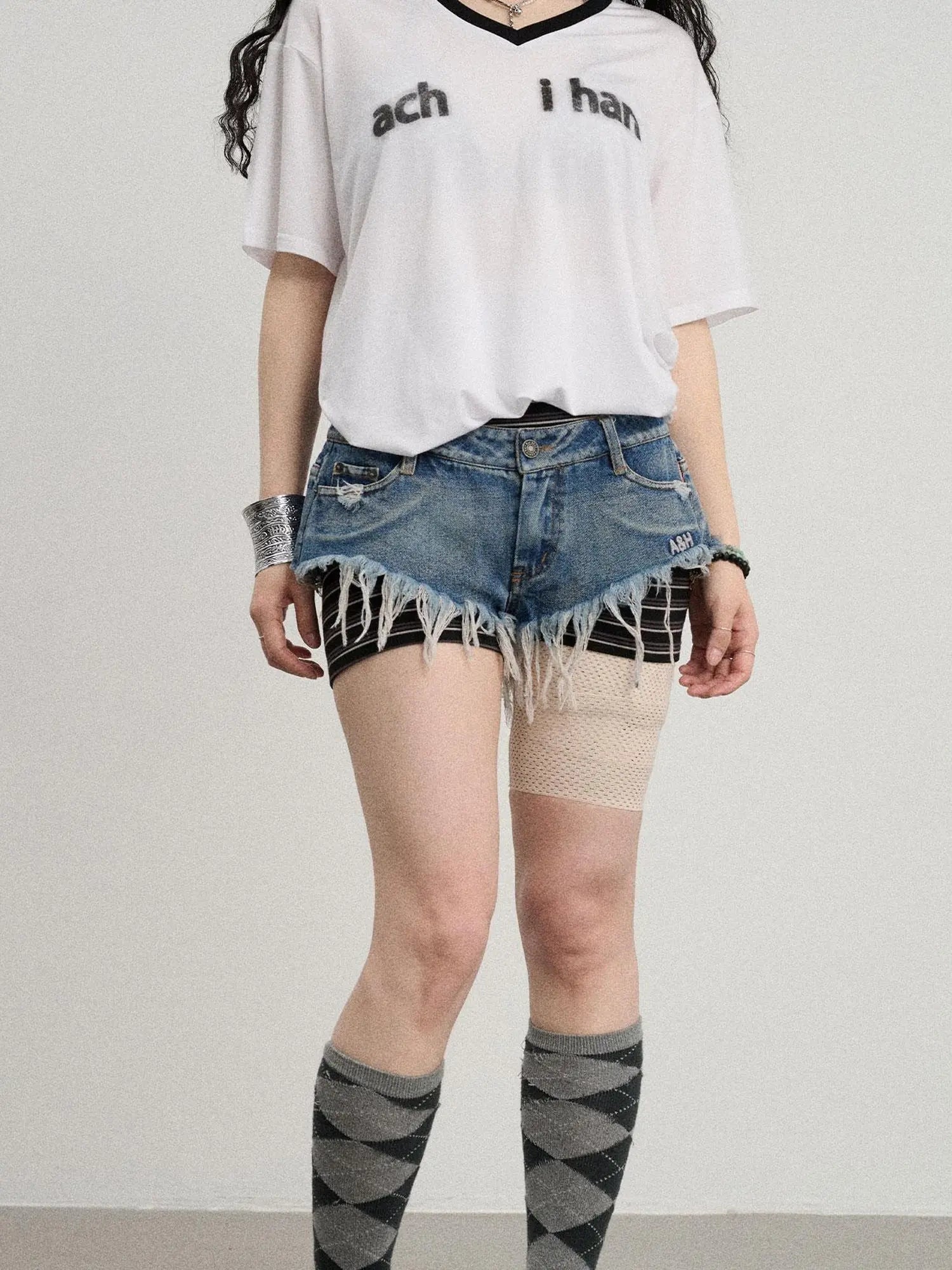 Frayed Edge Denim Shorts 2025 Summer Low Rise Triangle Casual
