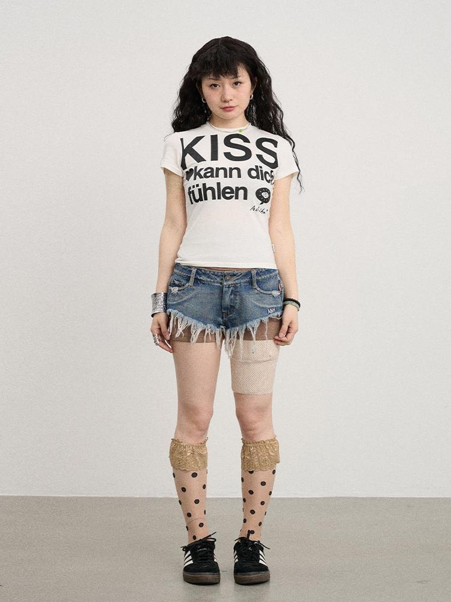 Achihara Frayed Edge Denim Shorts 2025 Summer Low Rise Triangle Casual