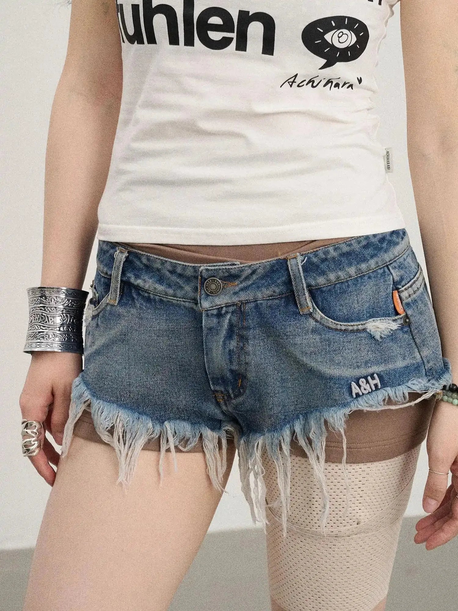 Frayed Edge Denim Shorts 2025 Summer Low Rise Triangle Casual