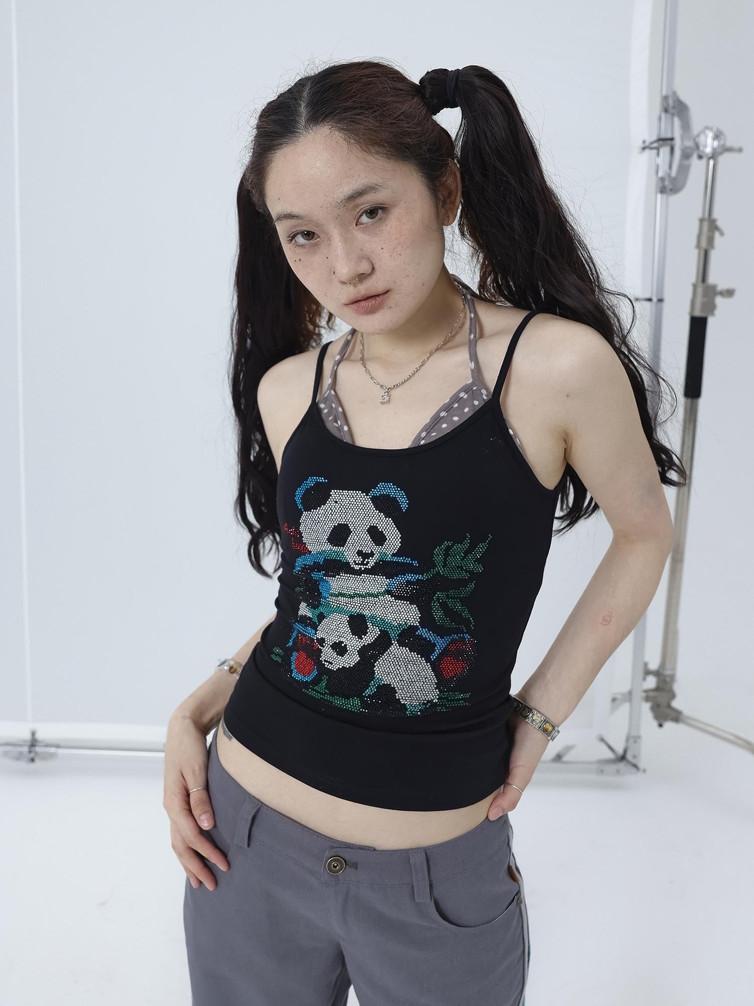 Achihara Happy Panda Embroidered Crop Tee V-neck T-shirt Long-Sleeve