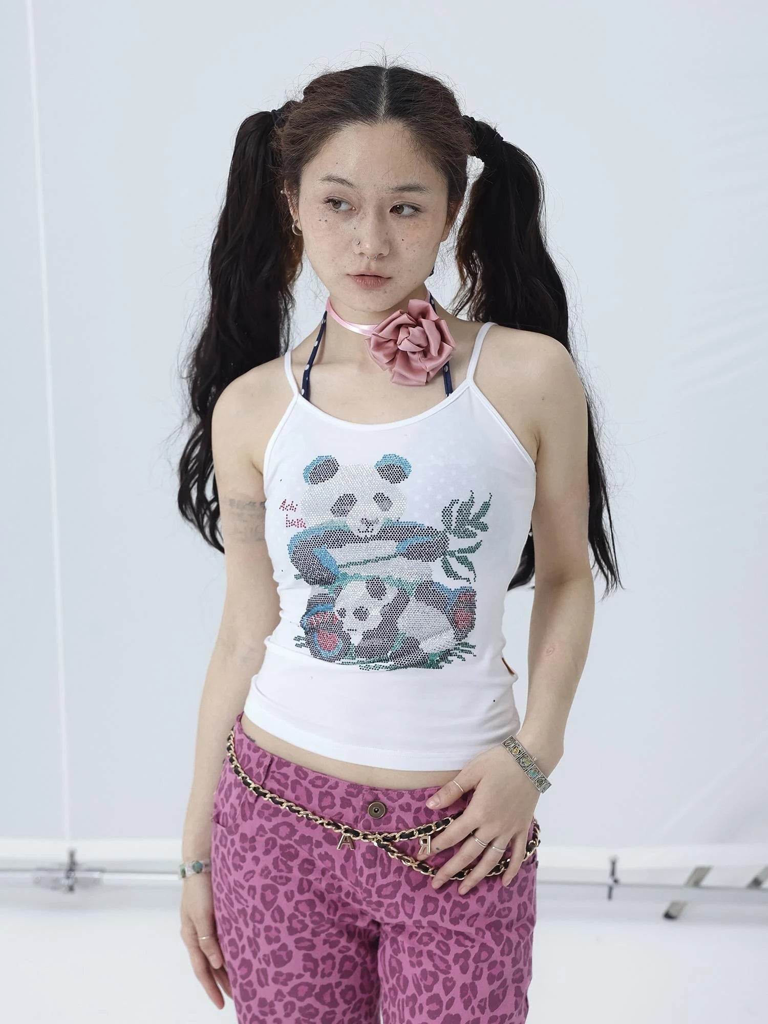 Happy Panda Embroidered Crop Tee V-neck T-shirt Long-Sleeve