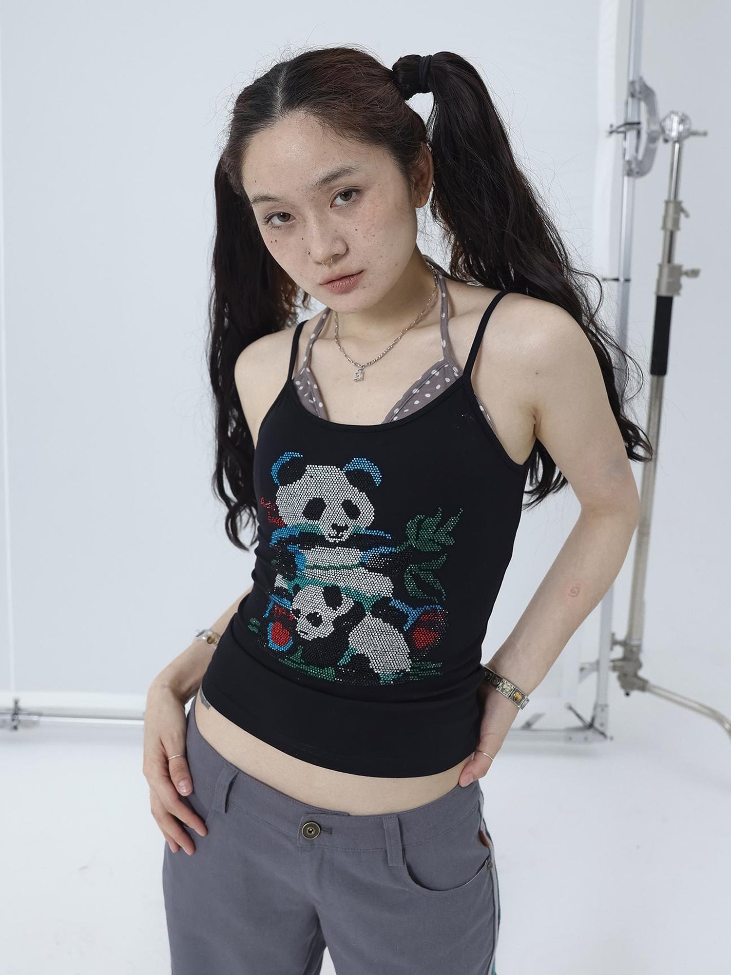 Achihara Happy Panda Embroidered Crop Tee V-neck T-shirt Long-Sleeve