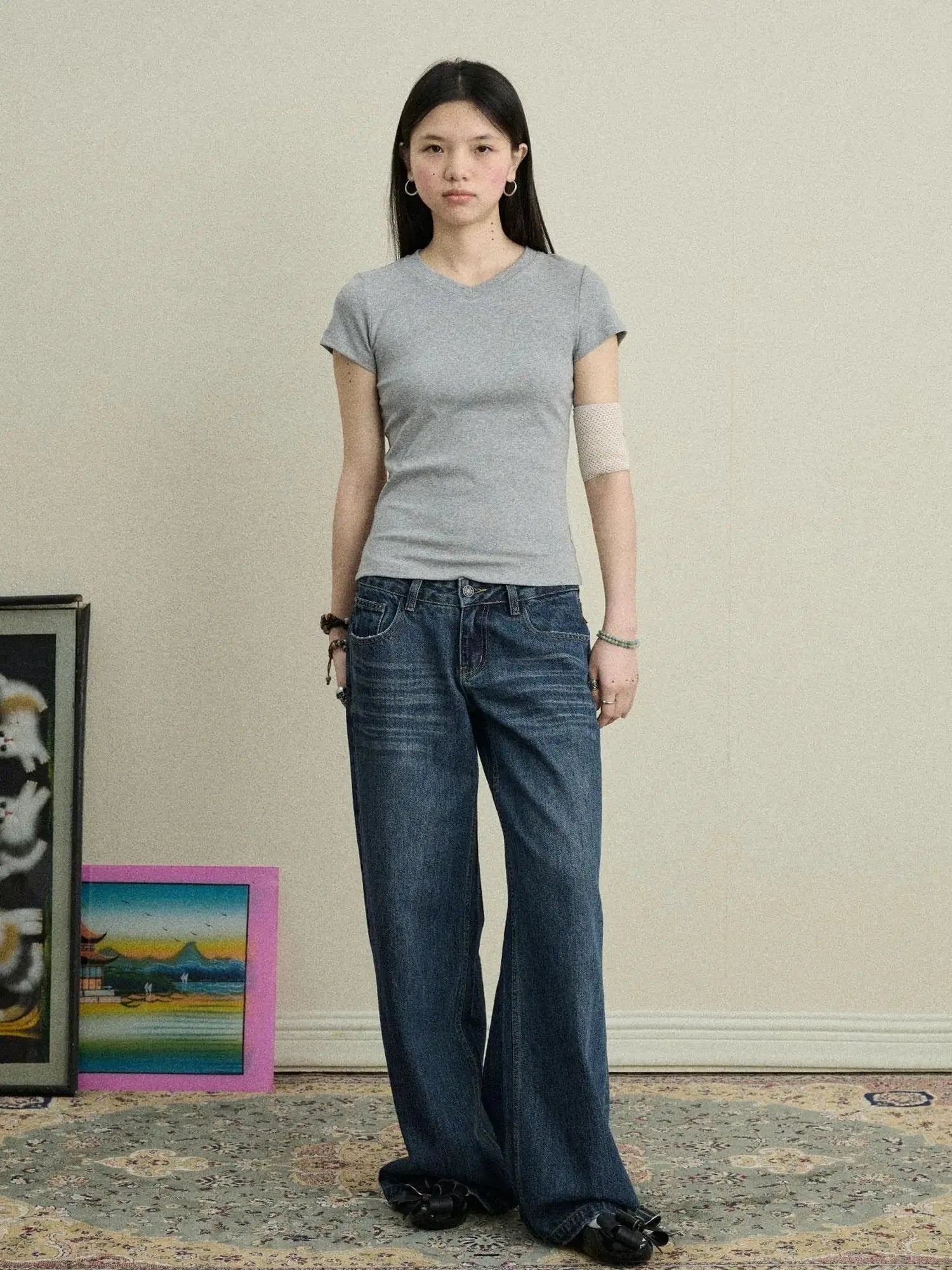 Jelly V-Neck Stretch Tee