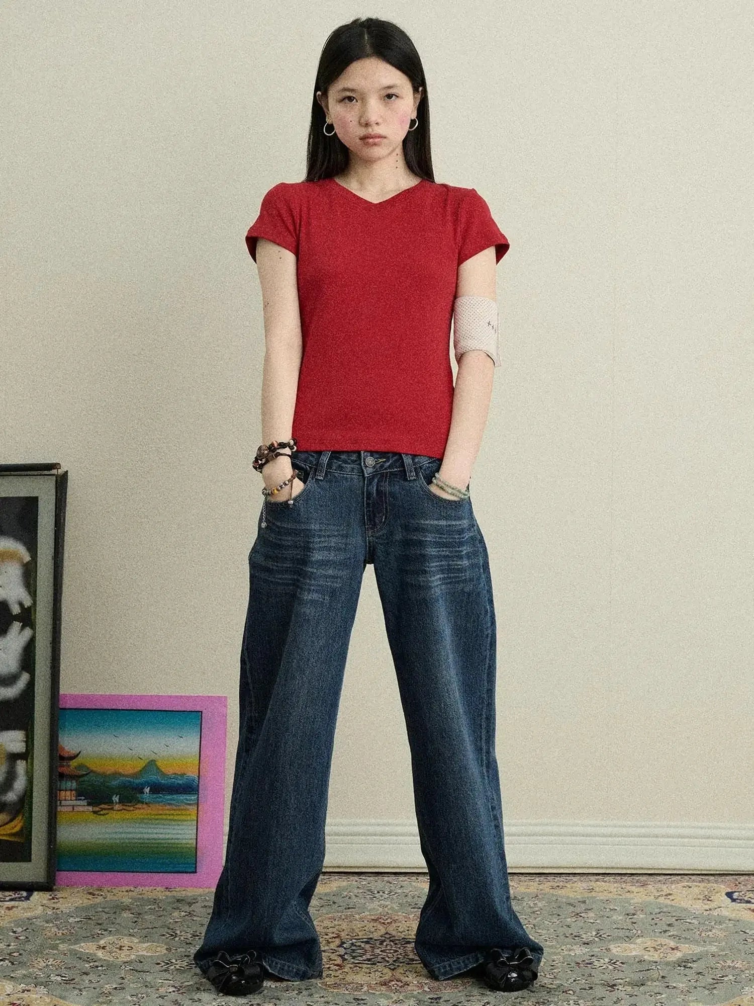 Jelly V-Neck Stretch Tee